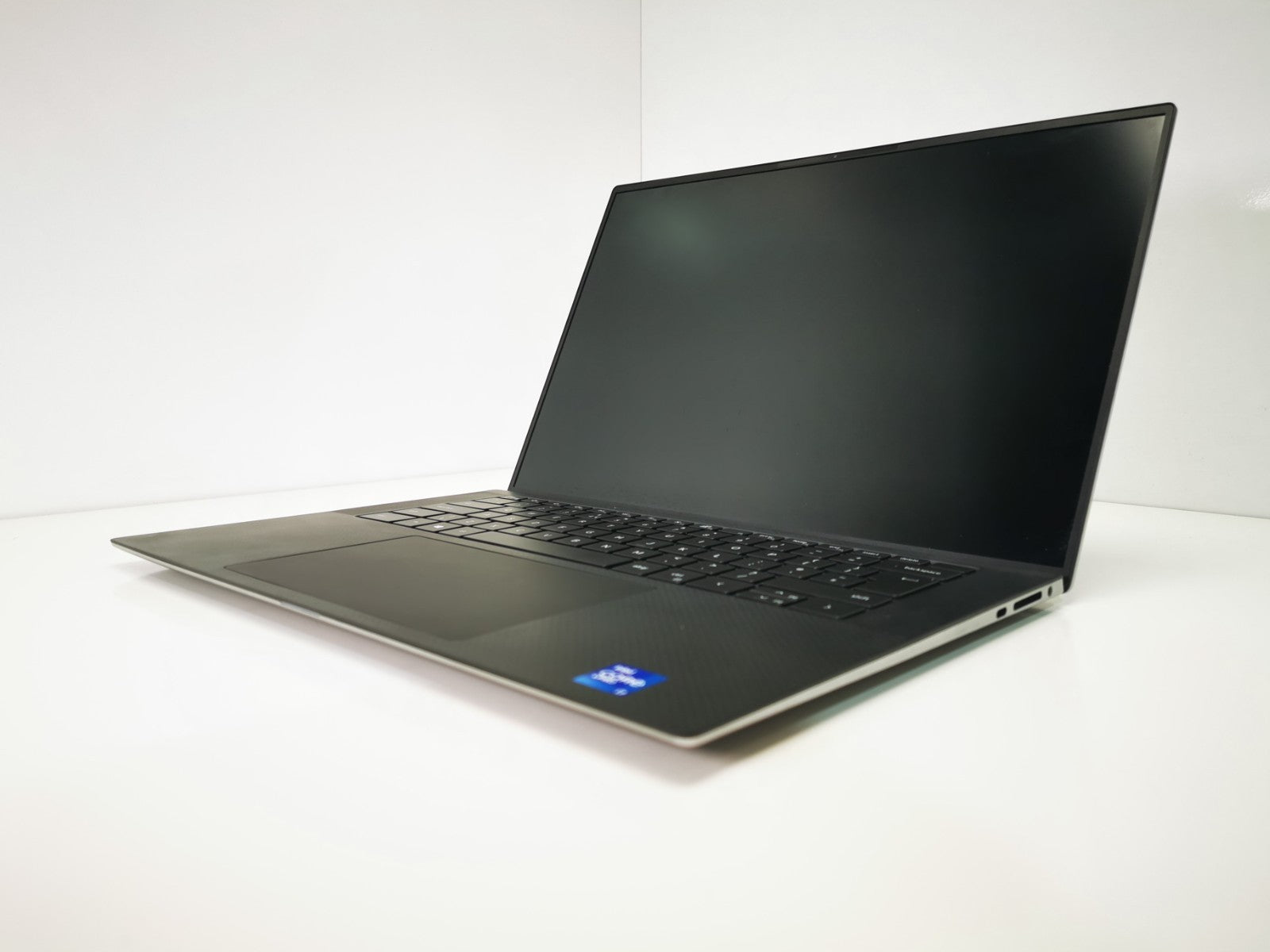 Dell Laptop Precision 5560 Core i7-11850H 32GB/512GB RTX A2000 15.6" WUXGA IPS