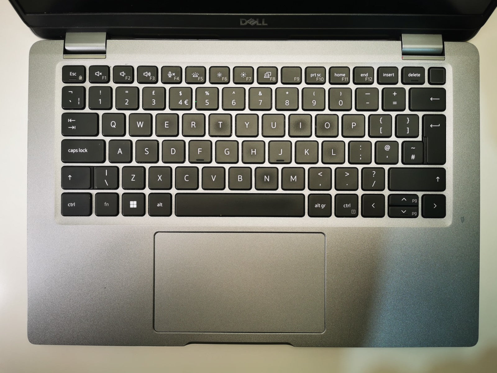 Dell Laptop Latitude 5330 13.3" i5-1245U 16GB RAM 256GB - Key Fault -  Grade D