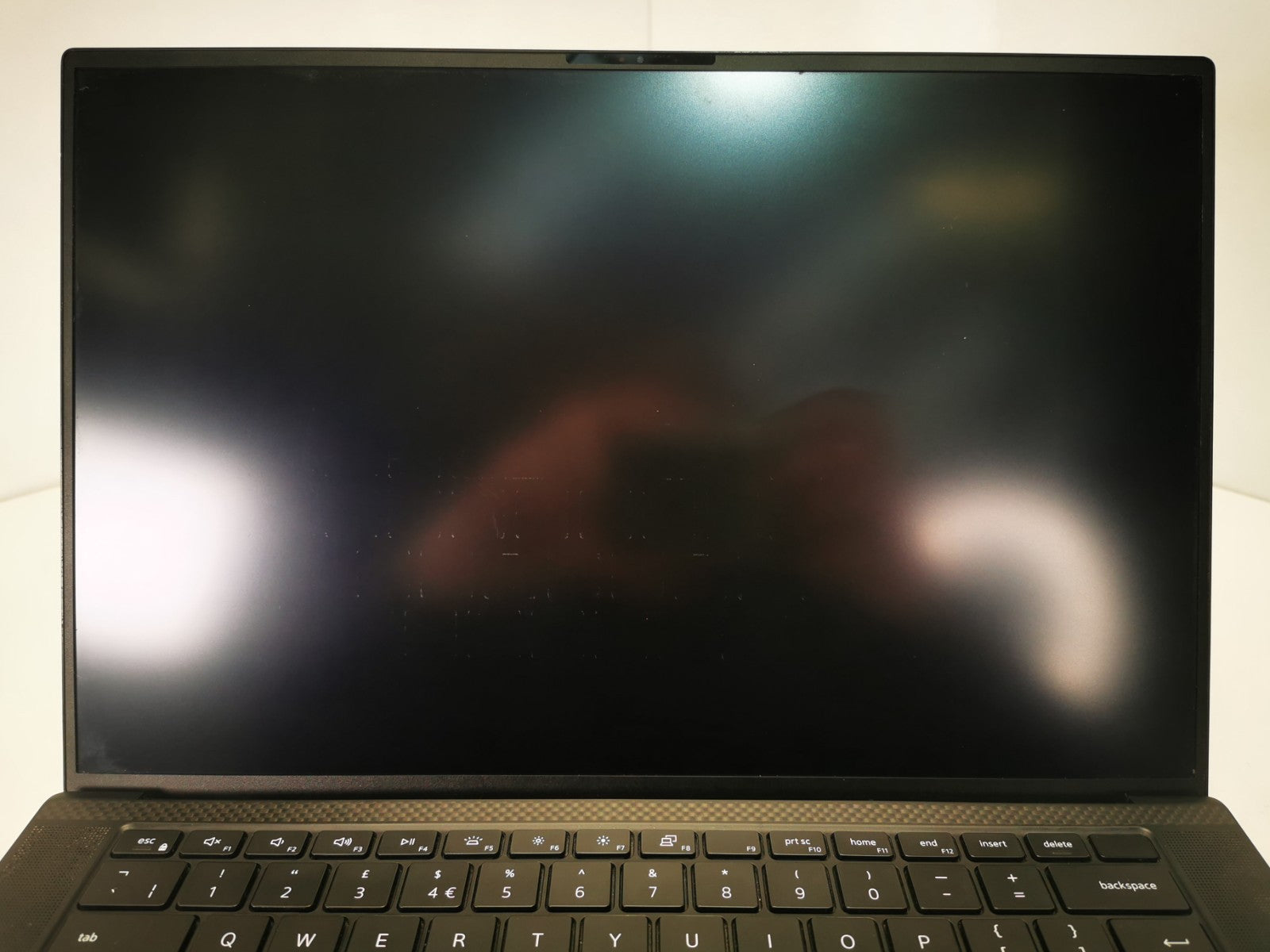 Dell Precision 5550 15.6″ Workstation i7-10th Gen, 32GB RAM, 512GB - Grade D