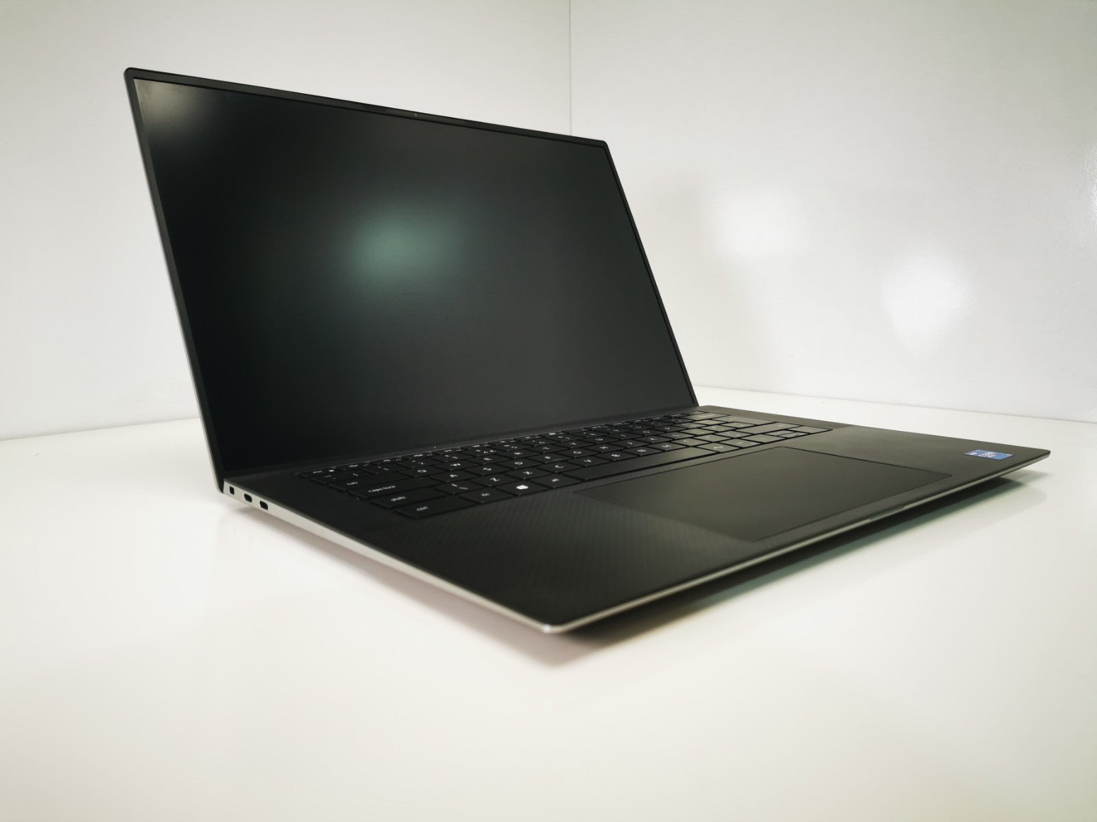 Dell Laptop Precision 5560 Core i7-11850H 32GB/512GB RTX A2000 15.6" WUXGA IPS