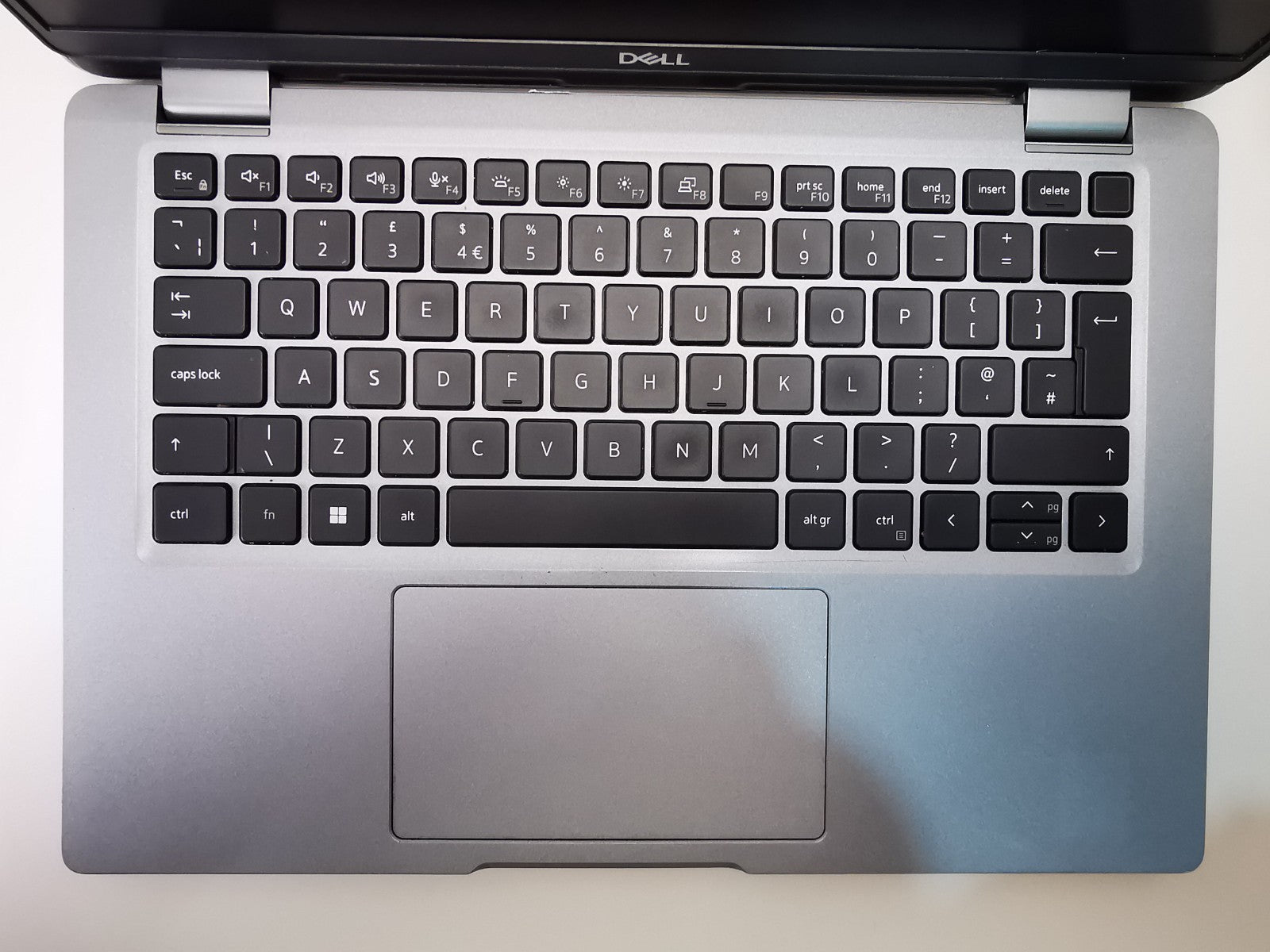 Dell Laptop Latitude 5330 13.3" i5-1245U 16GB RAM 256GB SSD Windows 11 Pro