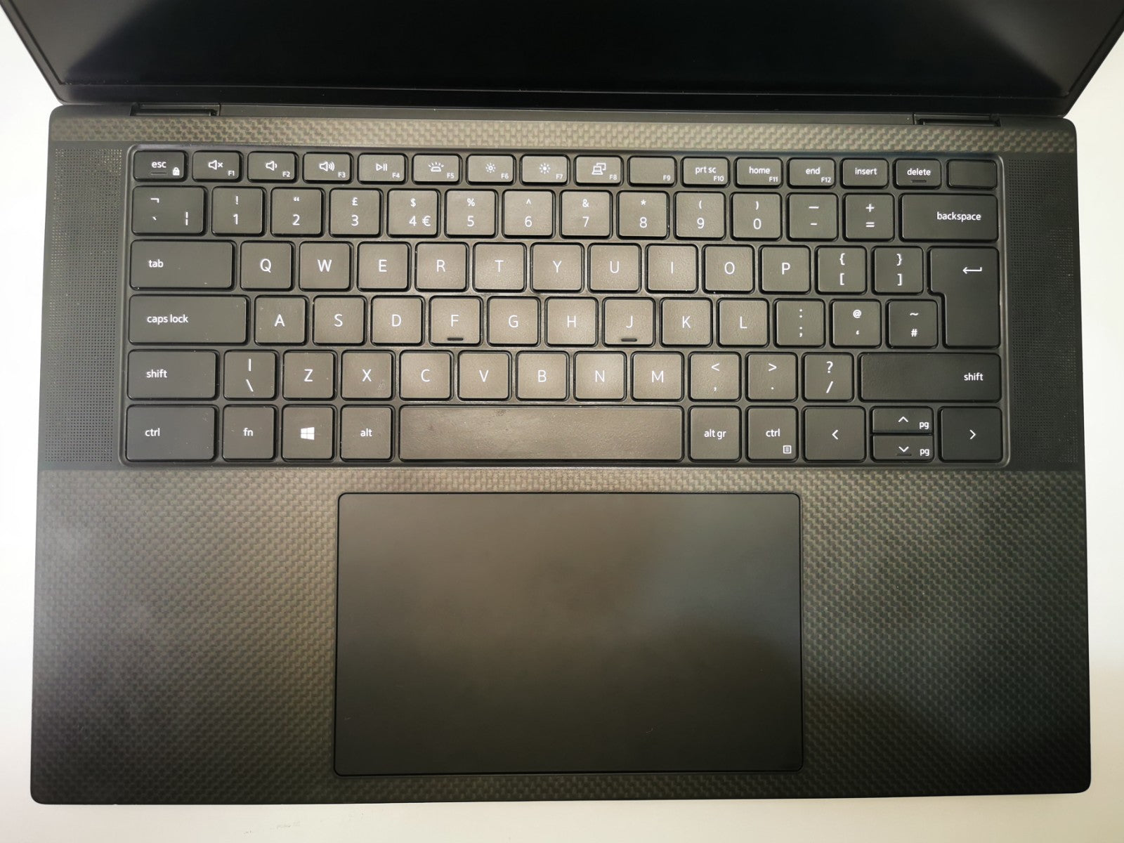 Dell Precision 5550 15.6″ Workstation i7-10th Gen, 32GB RAM, 512GB - Grade D