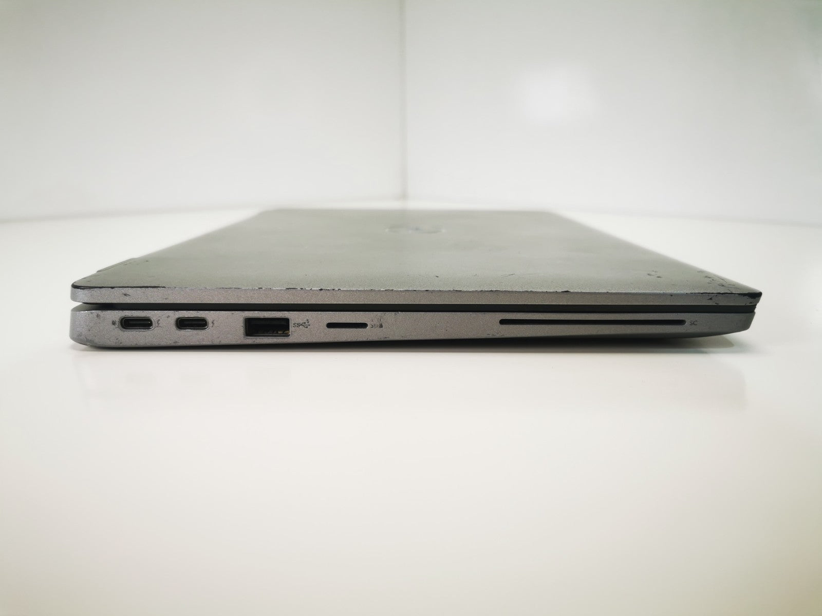 Dell Laptop Latitude 5330 13.3" i5-1245U 16GB RAM 256GB SSD Windows 11 Pro