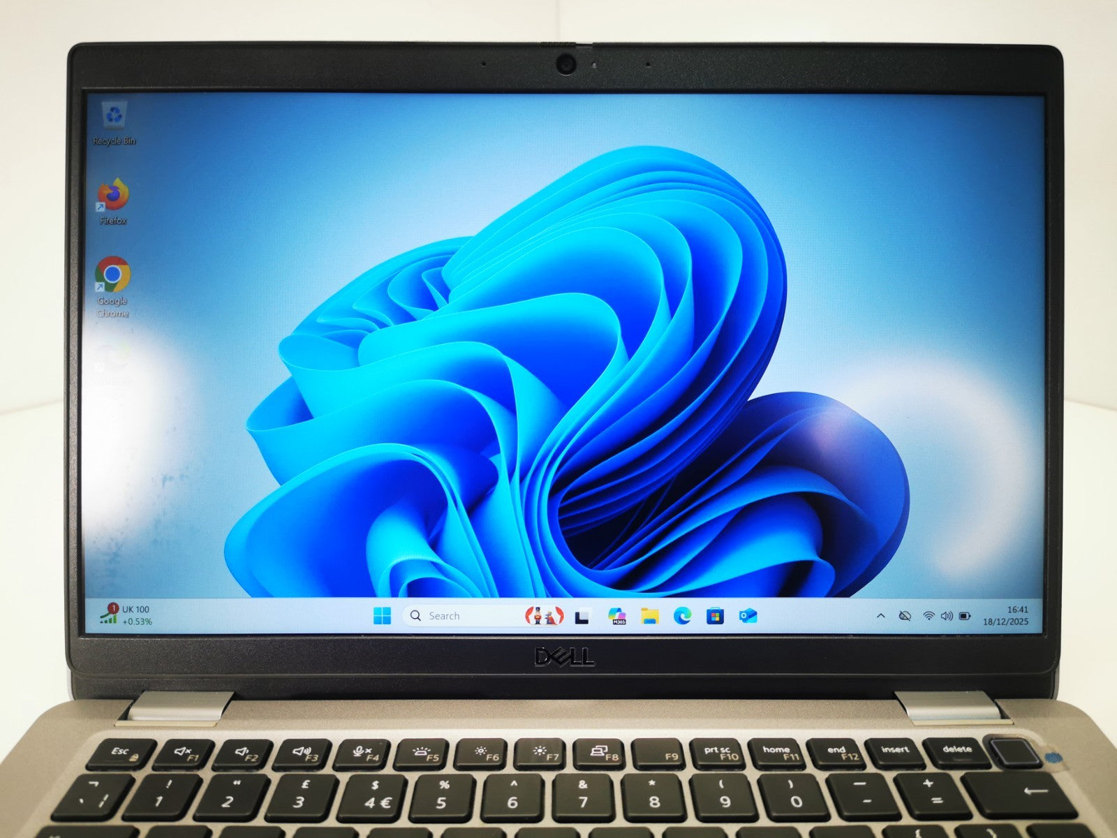 Dell Laptop Latitude 5330 13.3" i5-1245U 16GB RAM 256GB  - Tested & Working