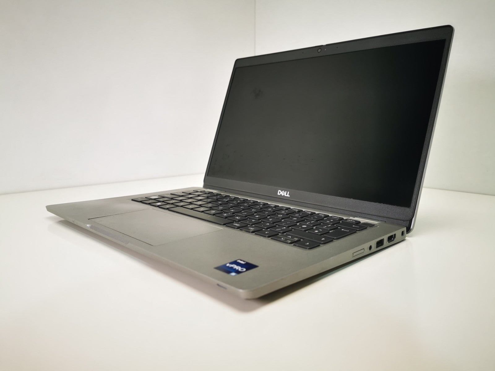 Dell Laptop Latitude 5330 13.3" i5-1245U 16GB RAM 256GB  - Tested & Working