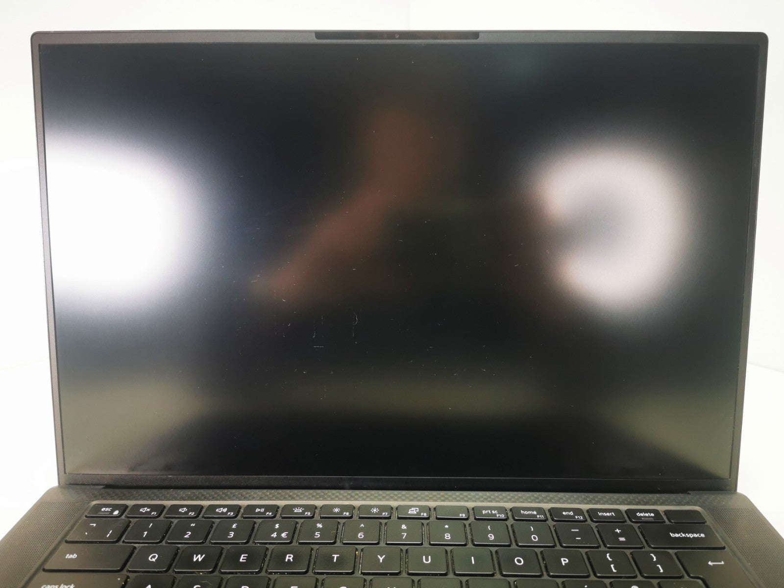 Dell Precision 5560  i7-11th/16GB/512GB RTX A2000 15.6" - DEFECTS Read DESC
