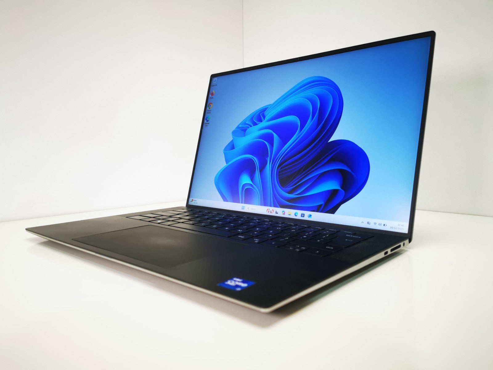 Dell Laptop Precision 5560 Core i7-11850H 32GB/512GB RTX A2000 15.6" WUXGA IPS