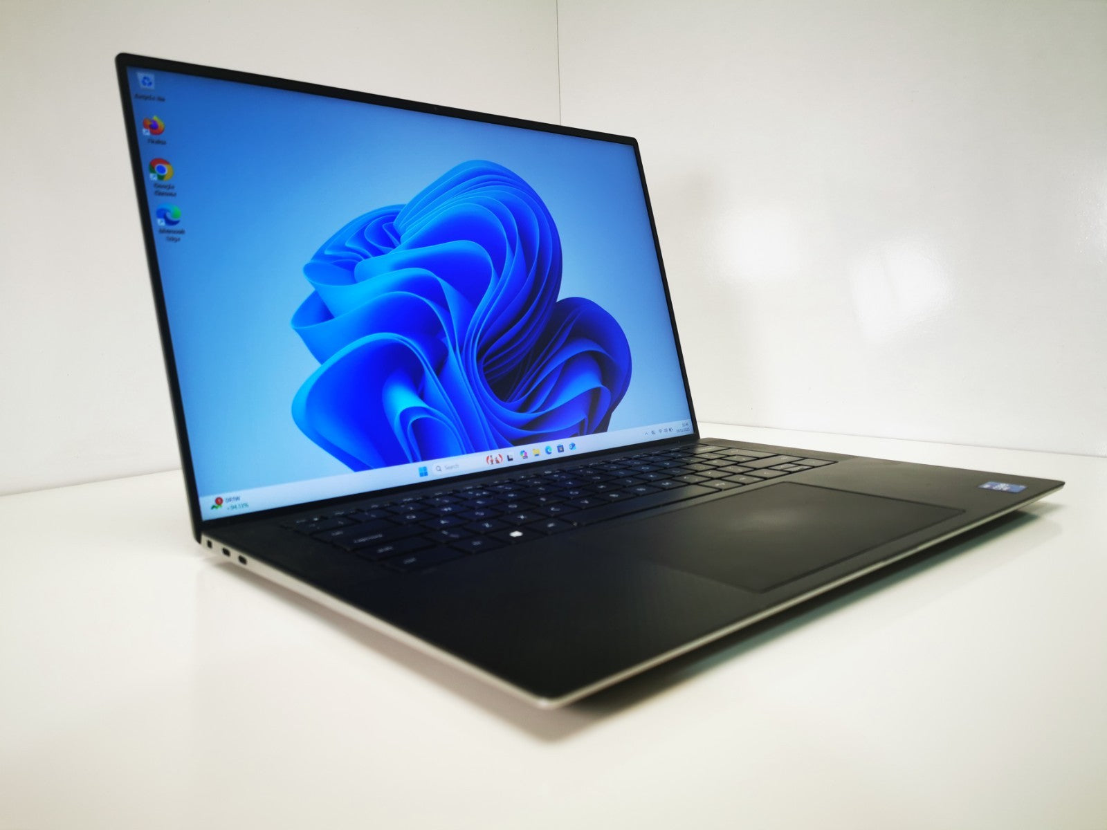 Dell Laptop Precision 5560 Core i7-11850H 32GB/512GB RTX A2000 15.6" WUXGA IPS