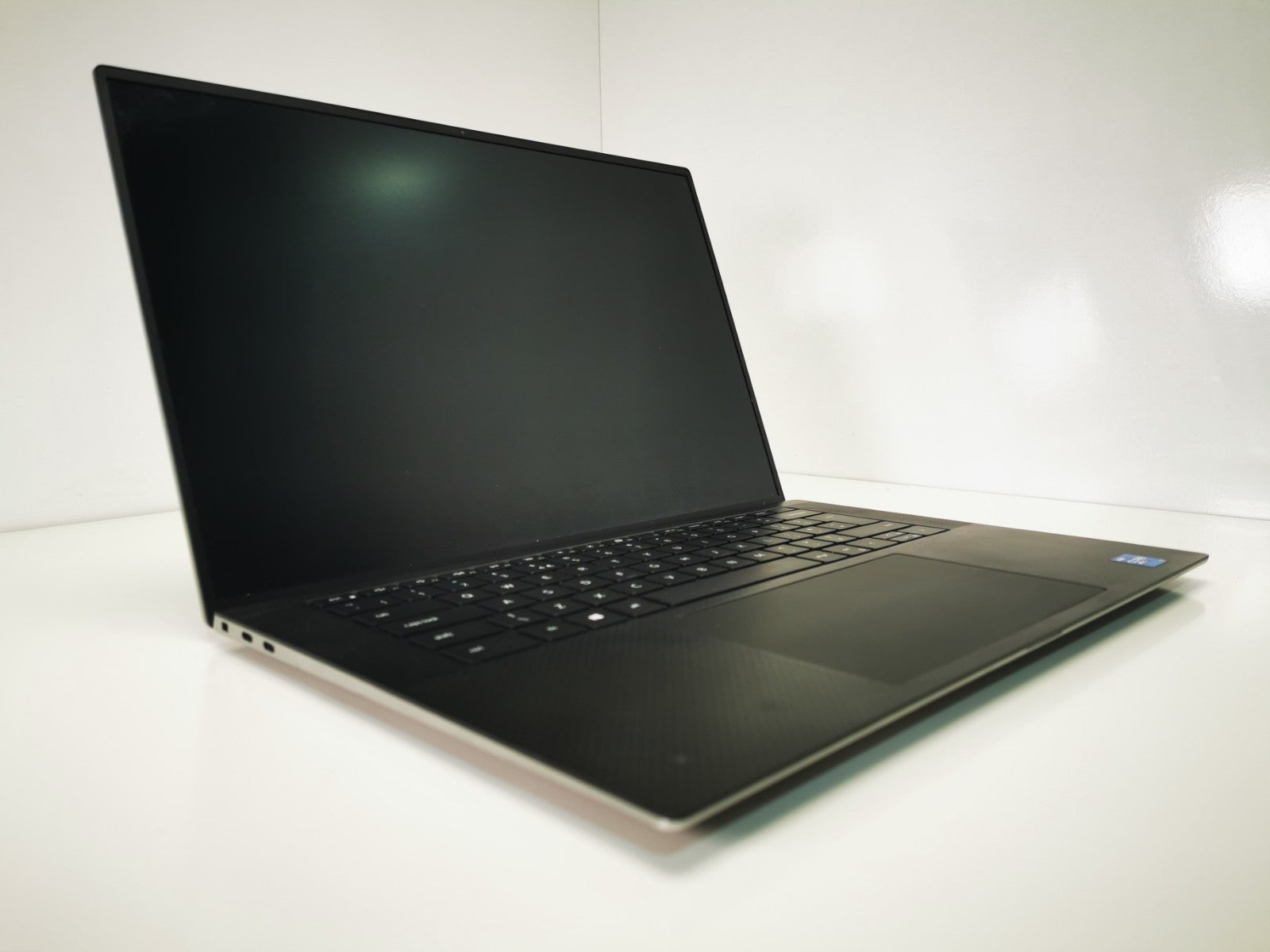 Dell Laptop Precision 5560 Core i7-11850H 32GB/512GB RTX A2000 15.6" WUXGA IPS