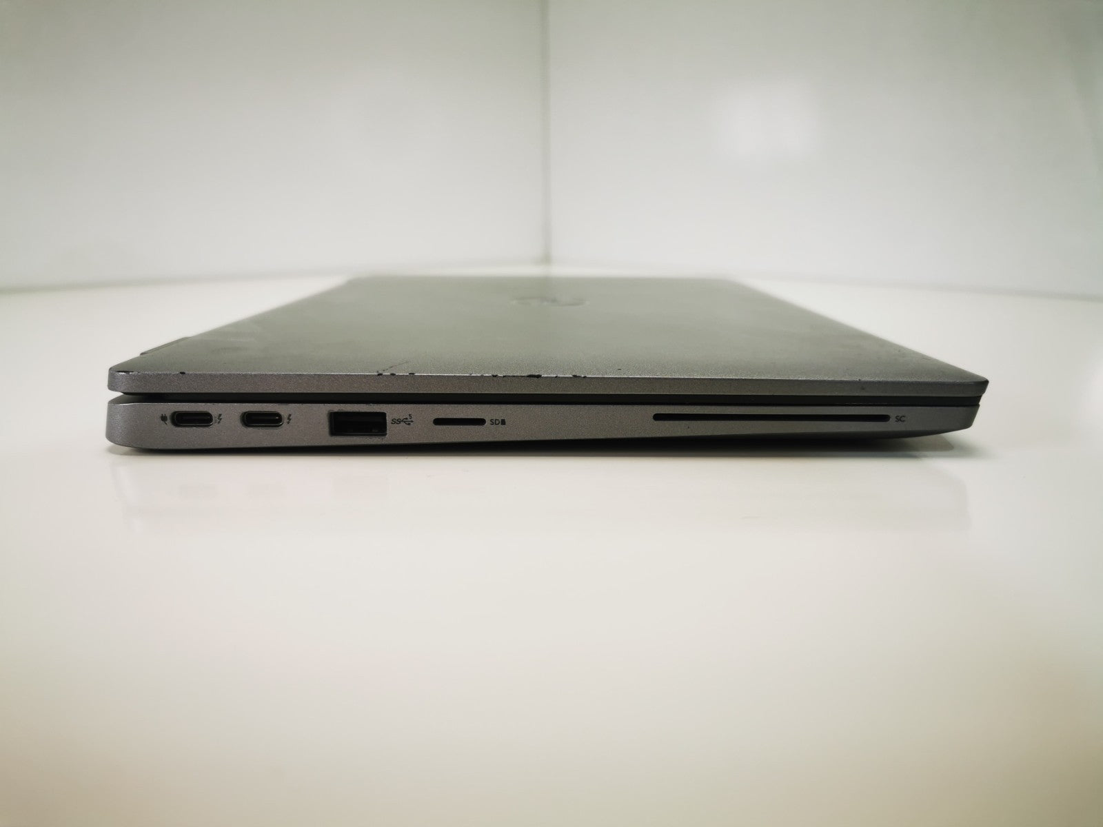 Dell Laptop Latitude 5330 13.3" i5-1245U 16GB RAM 256GB SSD Windows 11 Pro