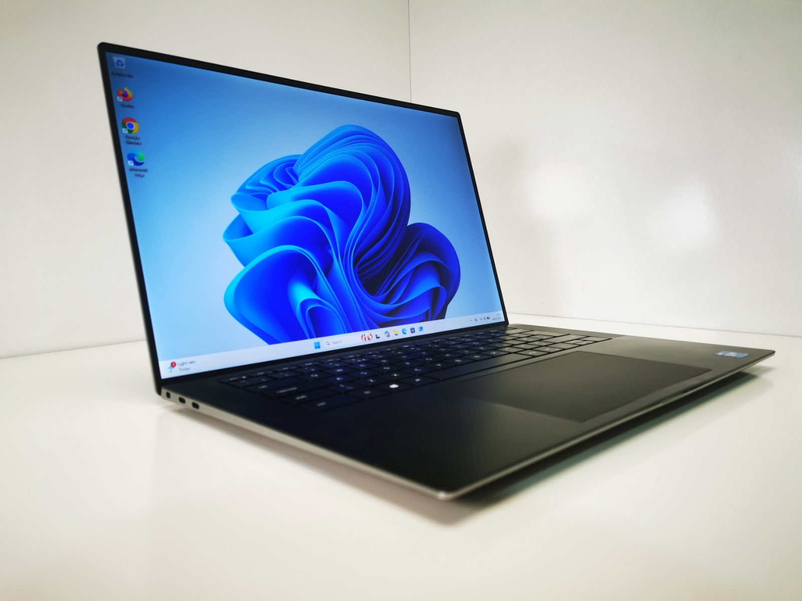 Dell Laptop Precision 5560 Core 15.6" Laptop - 11th Gen i7/32GB/512GB/RTX A2000