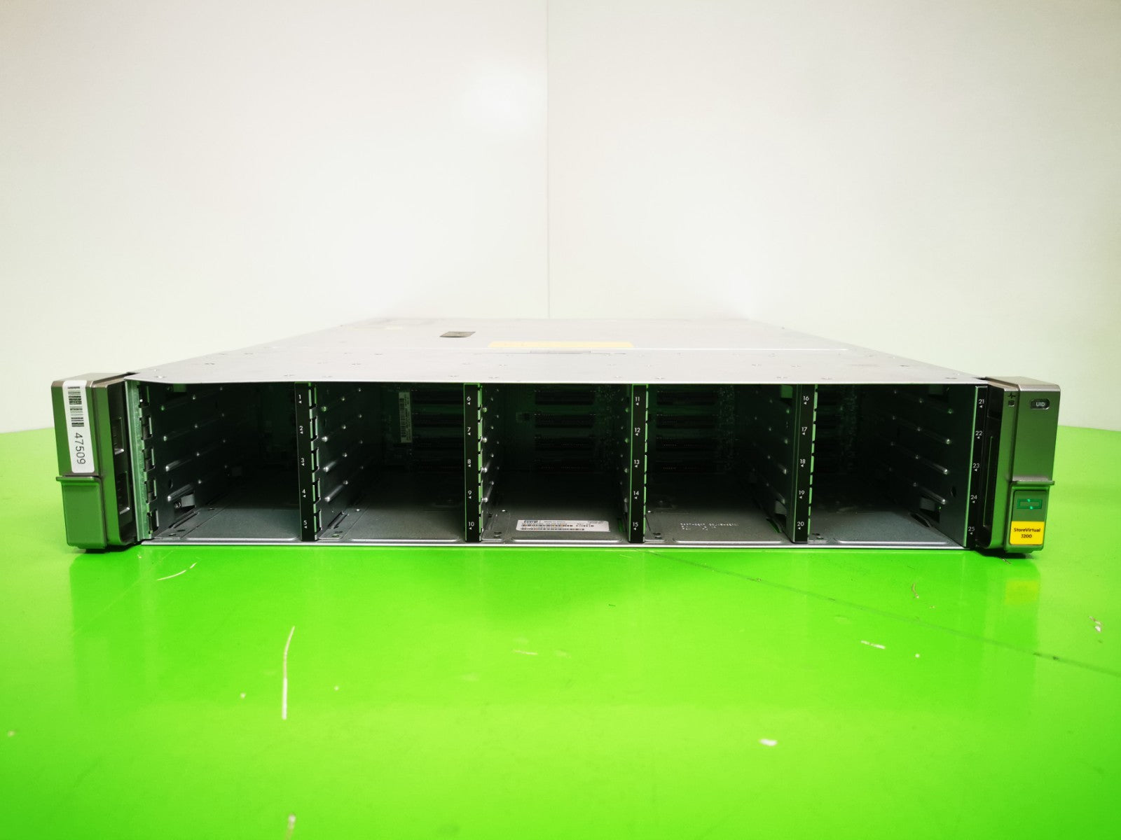HP STOREVIRTUAL 3200 - 4x 10GBE ISCSI SFF STORAGE Dual SFP+ 25 SFF Bay N9X20A