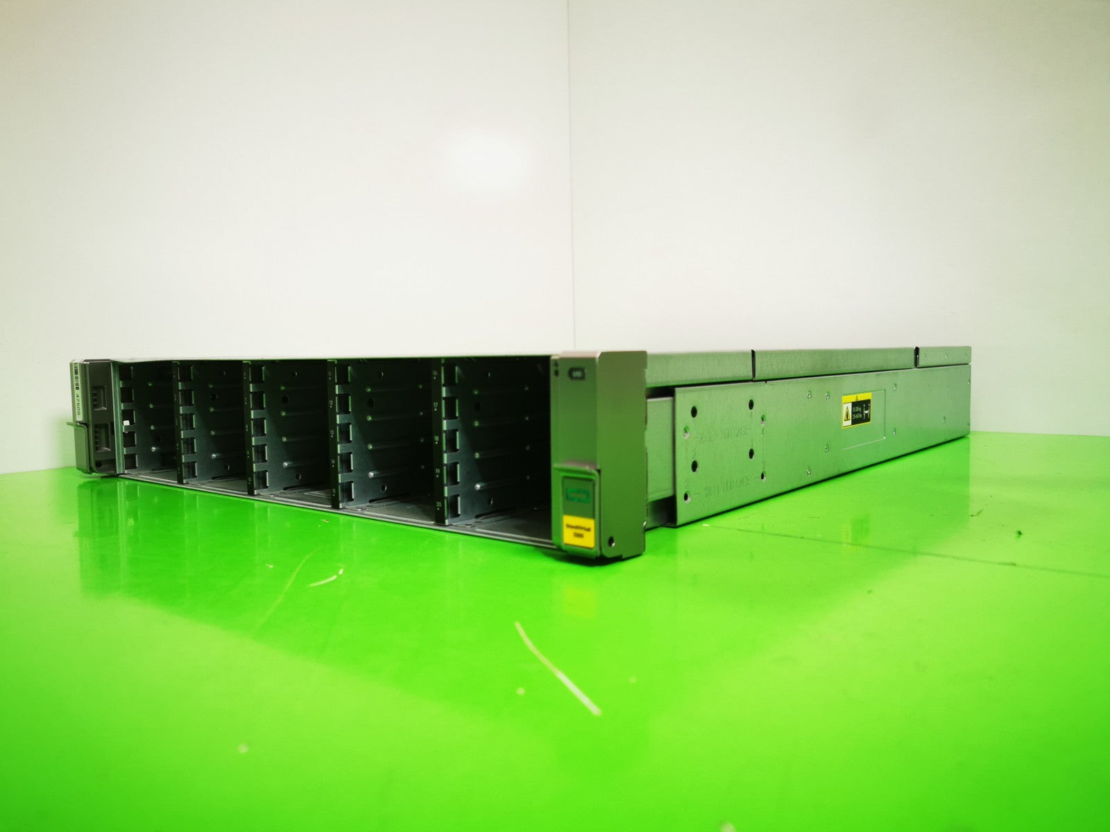 HP STOREVIRTUAL 3200 - 4x 10GBE ISCSI SFF STORAGE Dual SFP+ 25 SFF Bay N9X20A