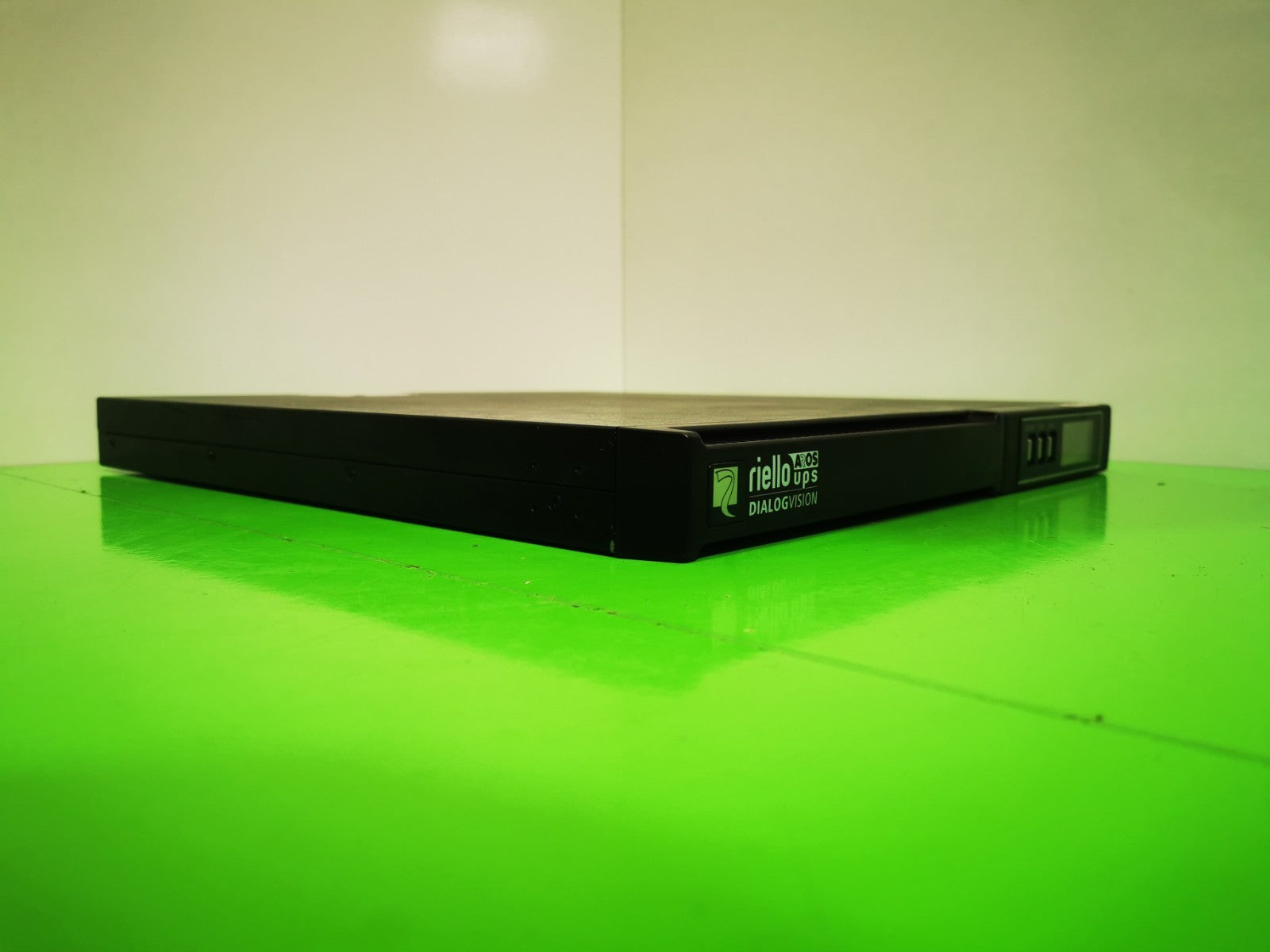 Riello DVR 1100 UPS Rack-Mount 1u - 1100VA - No Batteries