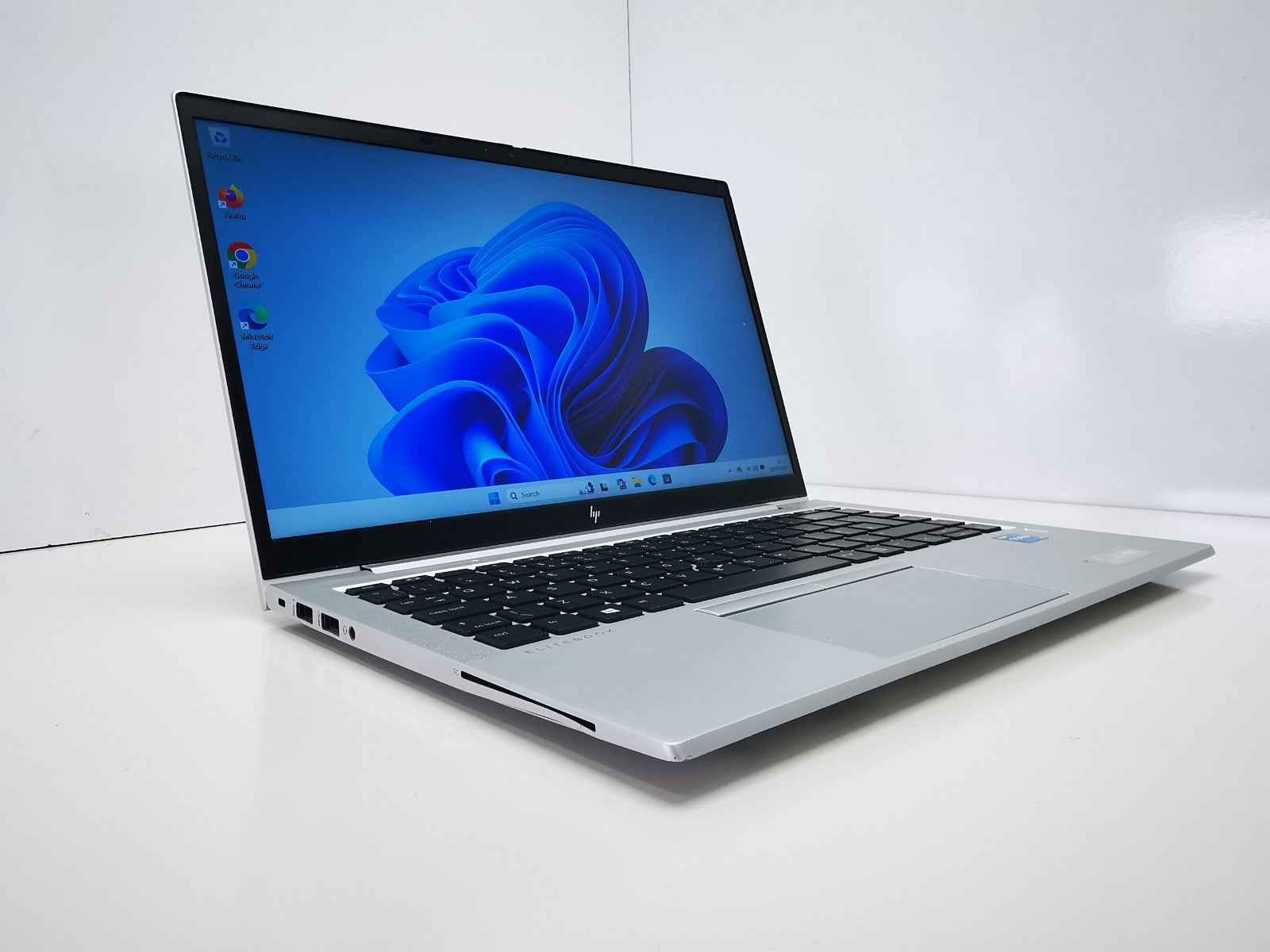 HP EliteBook 840 G8 14" Laptop - 11th Gen i5/8GB RAM/256GB NVMe SSD/Win 11 Pro
