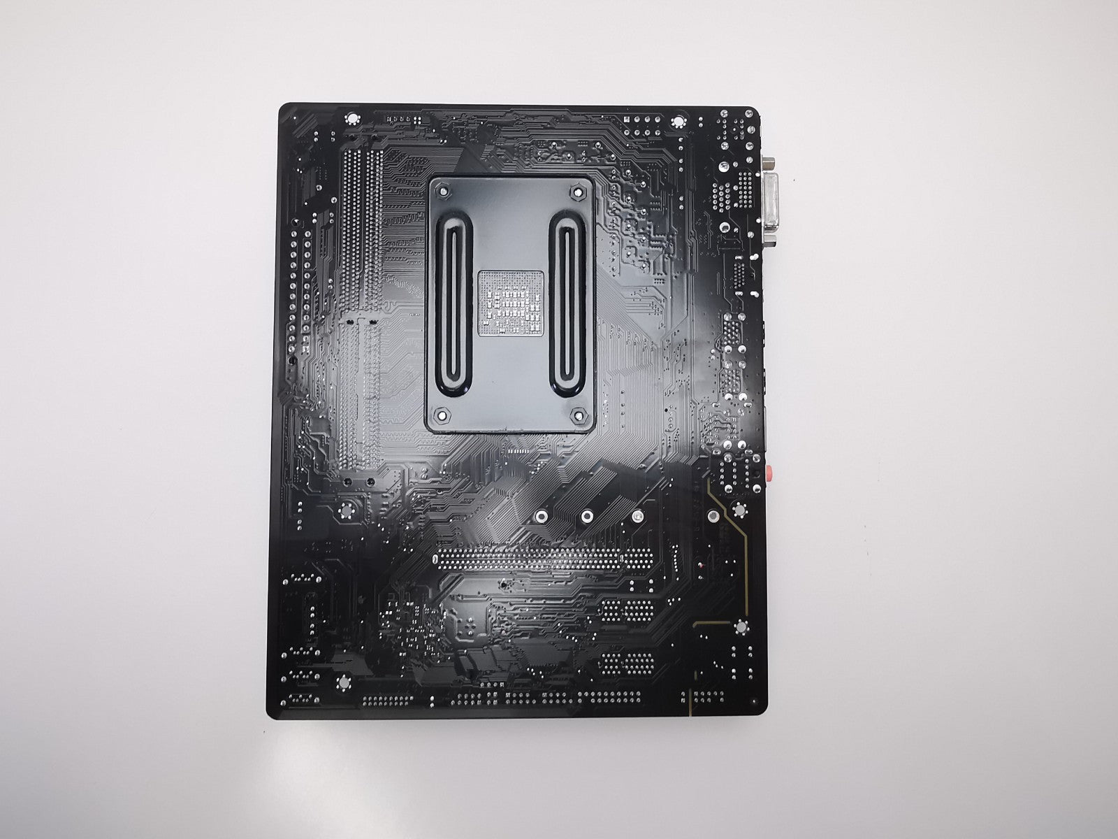 Gigabyte GA-A320M-S2H V2 1.1 Socket AM4  Motherboard, AMD CPU  8GB BUNDLE