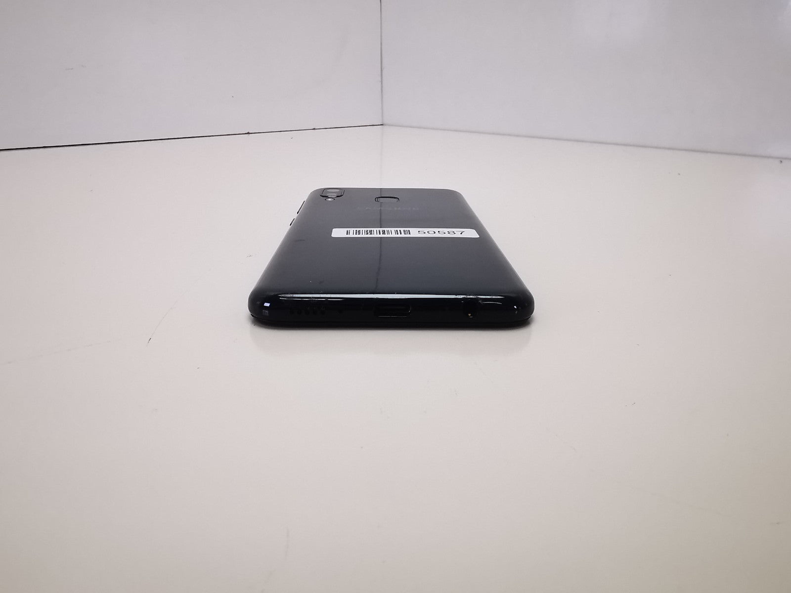 Samsung Galaxy A20e - 5.8"/Black/32GB - Network Unlocked - GRADE B