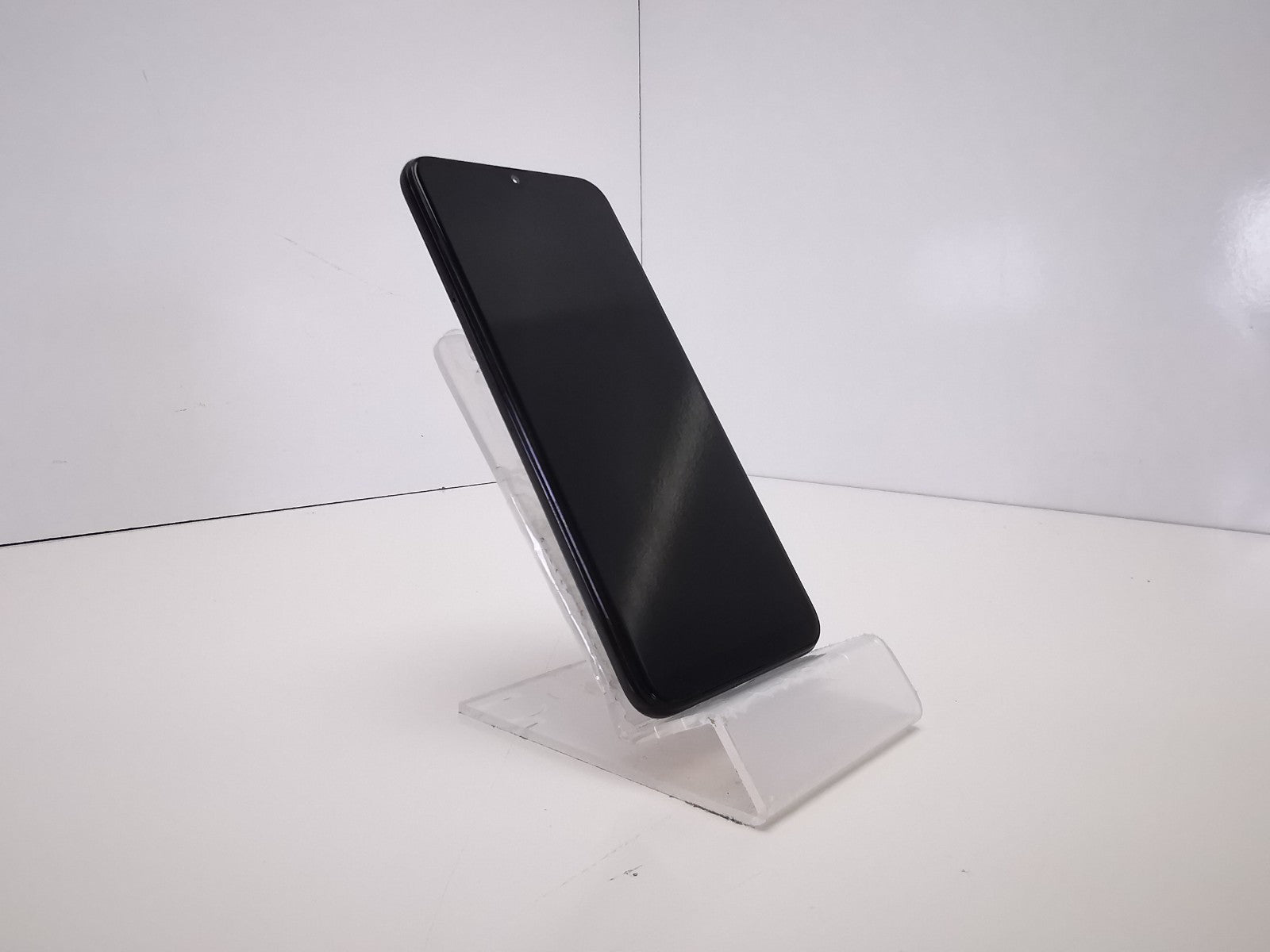 Samsung Galaxy A20e - 5.8"/Black/32GB - Network Unlocked - GRADE B