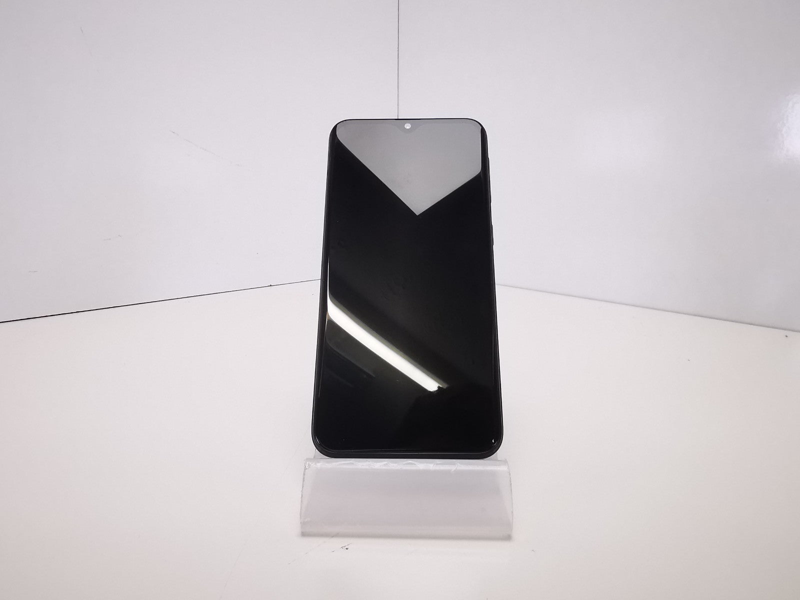 Samsung Galaxy A20e - 5.8"/Black/32GB - Network Unlocked - GRADE B