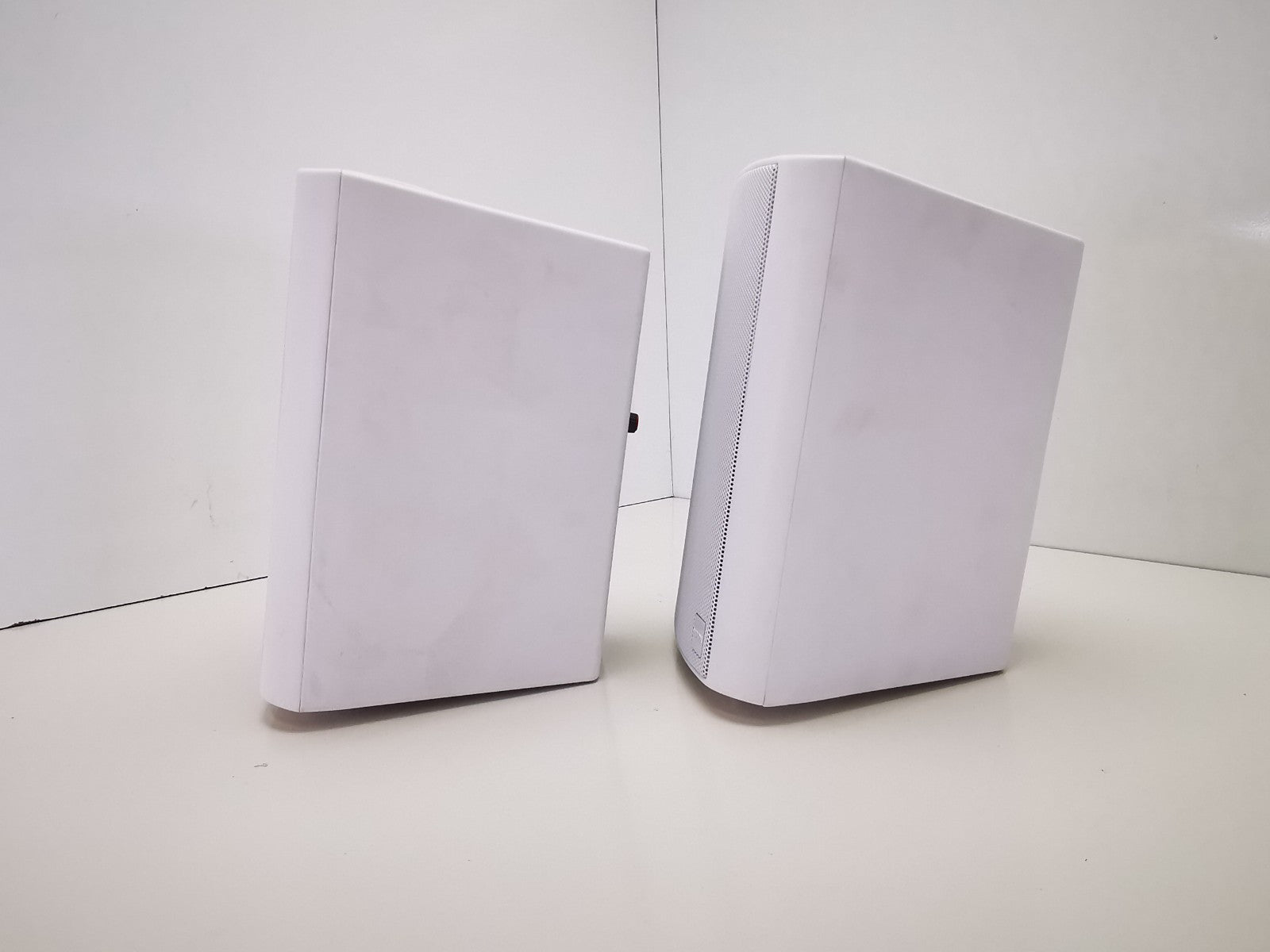 Vision Speakers SP-900P - Pair Loud speakers - Boxed & working