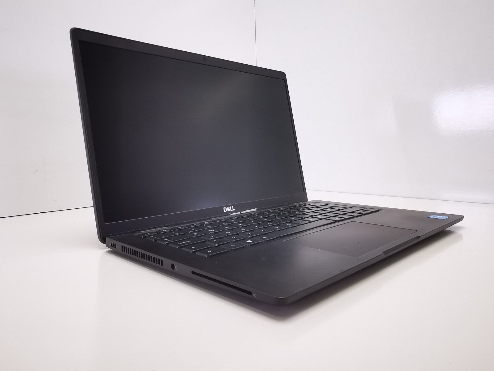 Dell Latitude 7420 14″ Laptop – 11th Gen i5/8GB RAM/256GB SSD/Win 11 Pro