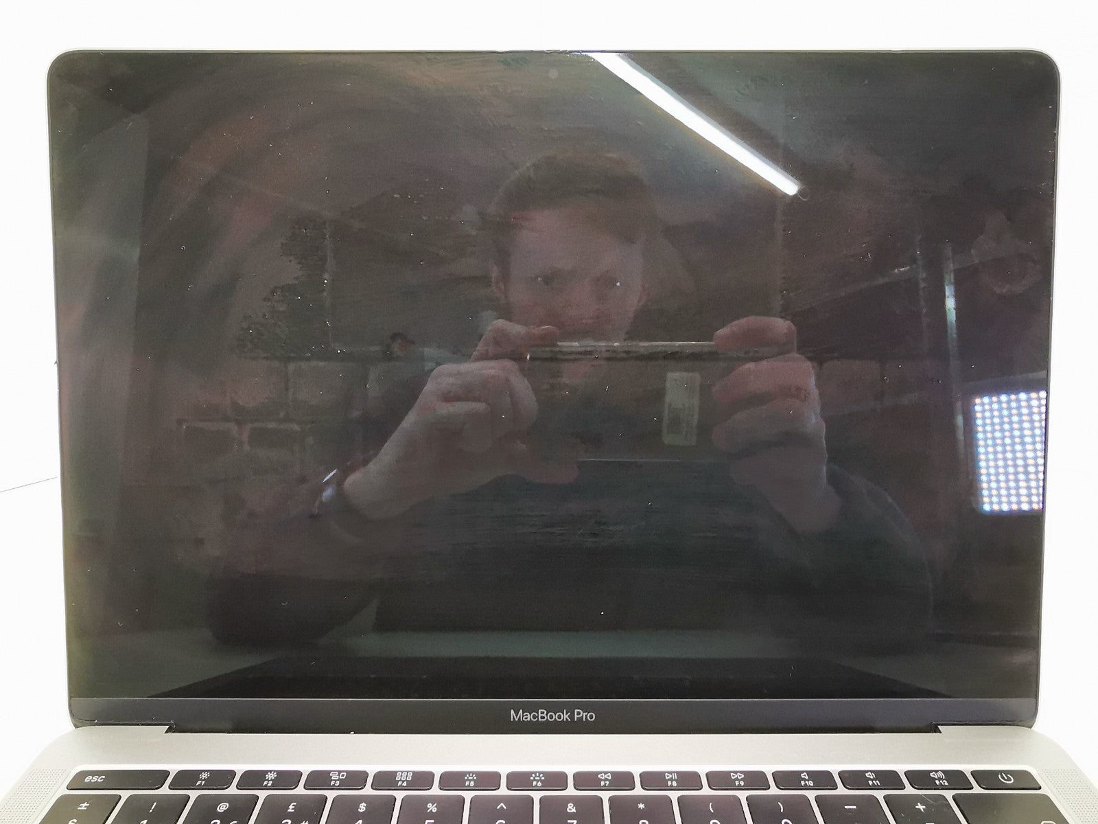 Apple MacBook Pro 2017 (A1708) 13" - Intel i5/8GB/120GB/MacOS Ventura - Defects