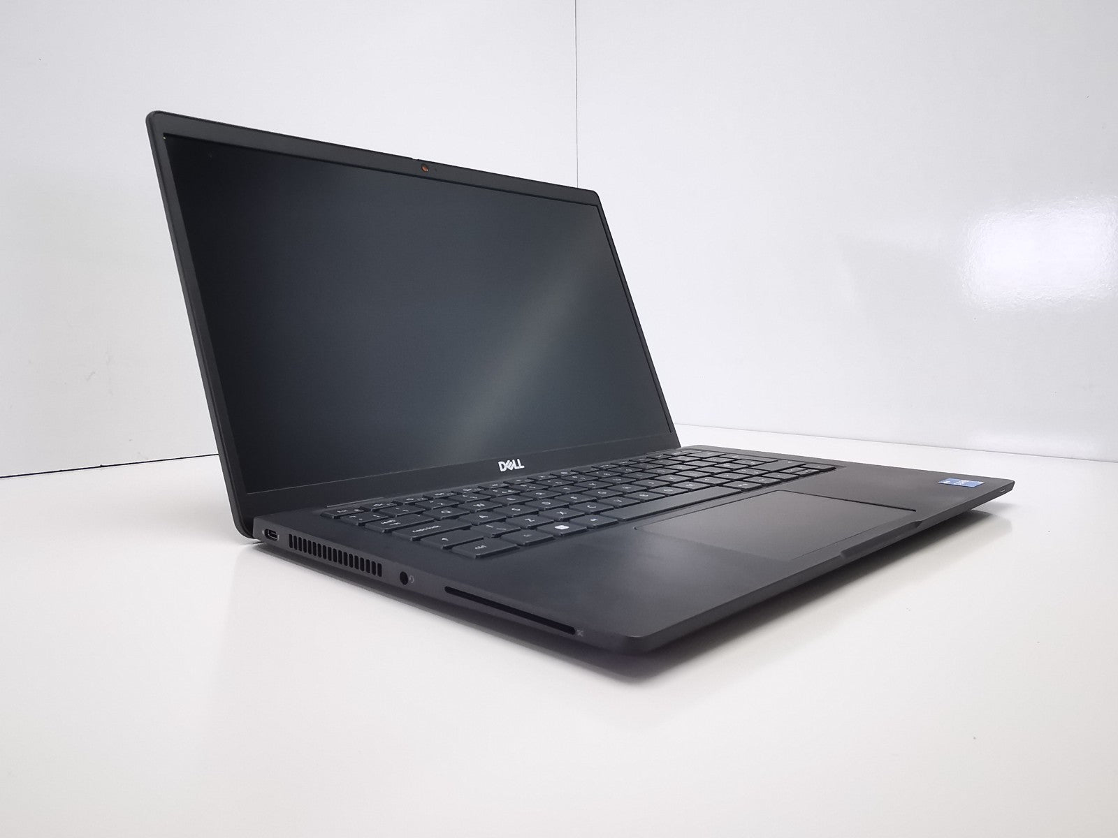 Dell Latitude 7420 14″ Laptop – 11th Gen i5/8GB RAM/256GB SSD/Win 11 Pro