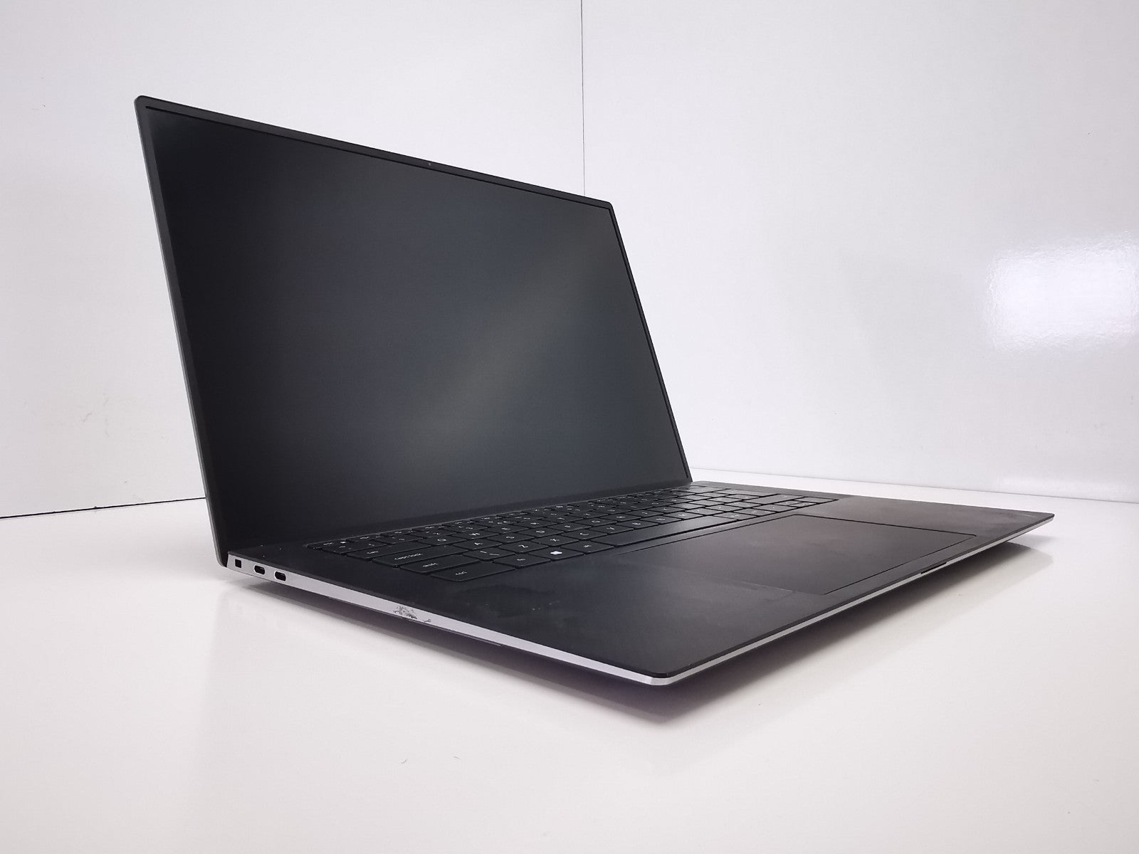 Dell Laptop Precision 5560 15.6" Laptop - 11th Gen i7/32GB RAM/512GB SSD/Win11P