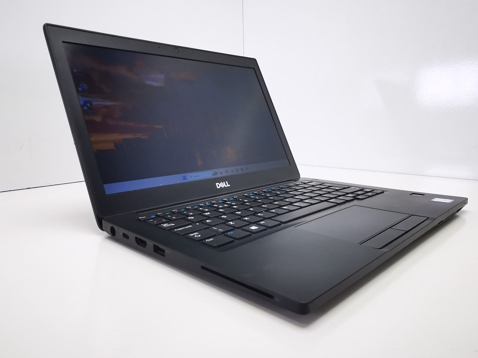 Dell Latitude 7290 12.5" Laptop - 8th Gen i5/8GB RAM/256GB SSD/Win 11 Pro