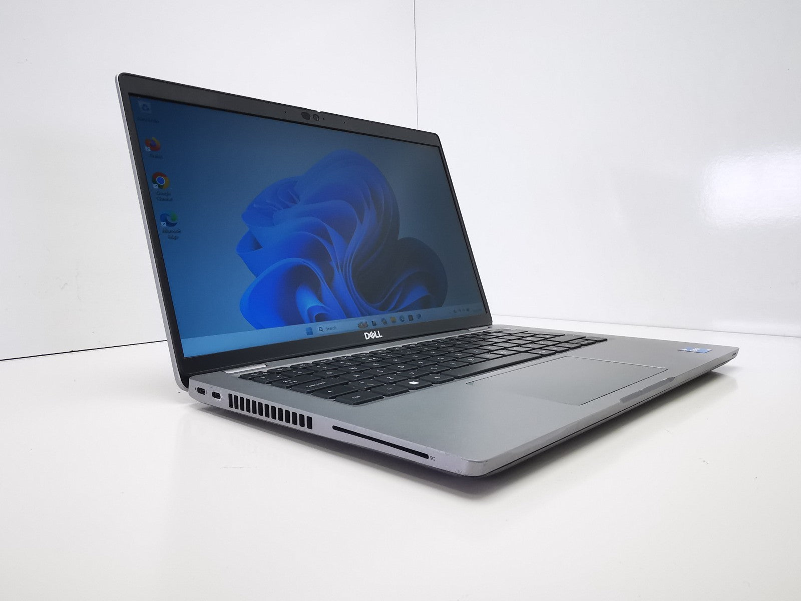 Dell Latitude 5430 14" Laptop - 12th Gen i5/8GB RAM/256GB NVMe SSD/Win 11 Pro