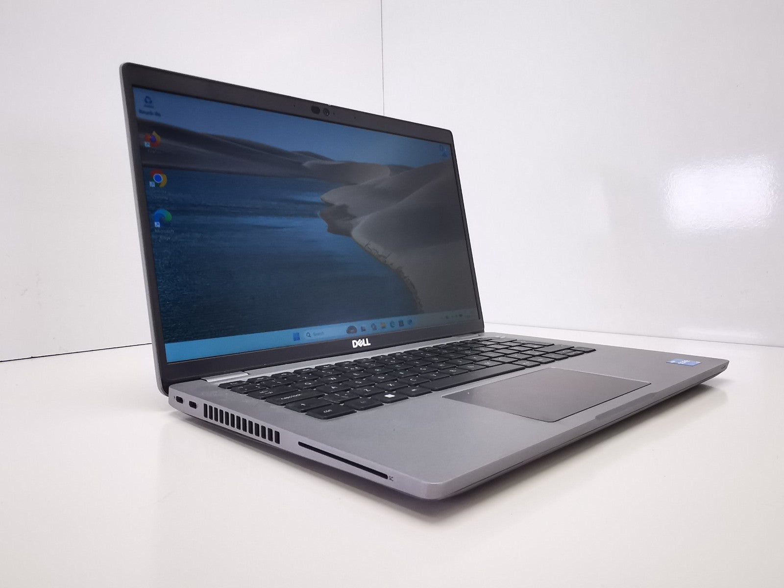 Dell Latitude 5430 14" Laptop - 12th Gen i5/16GB RAM/256GB NVMe SSD/Win 11 Pro