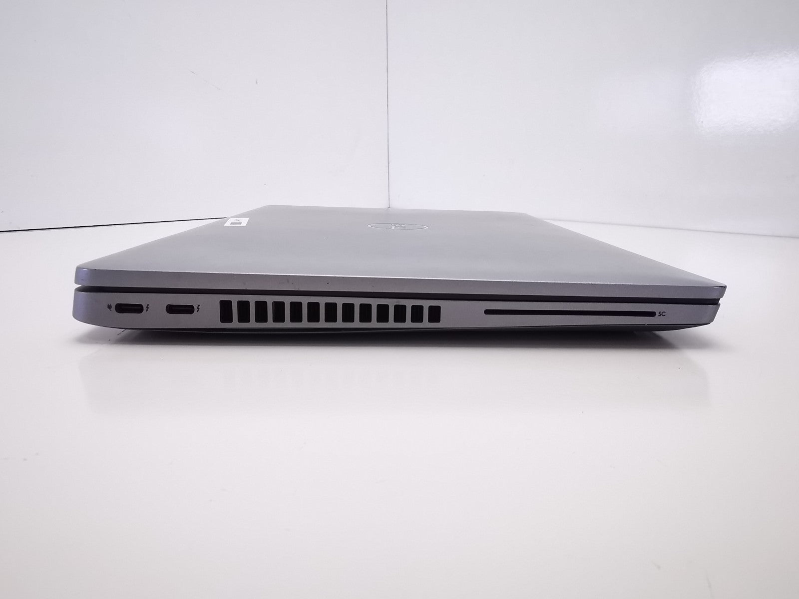 Dell Latitude 5430 14" Laptop - 12th Gen i5/8GB RAM/256GB NVMe SSD/Win 11 Pro