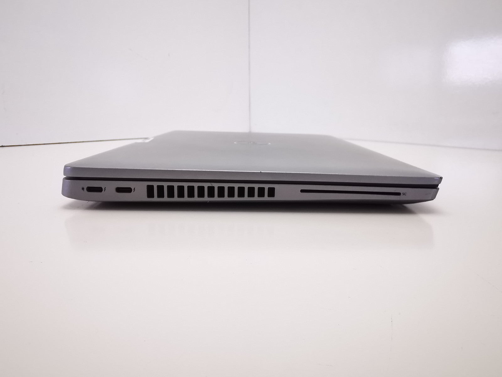 Dell Latitude 5430 14" Laptop - 12th Gen i5/8GB RAM/256GB NVMe SSD/Win 11 Pro