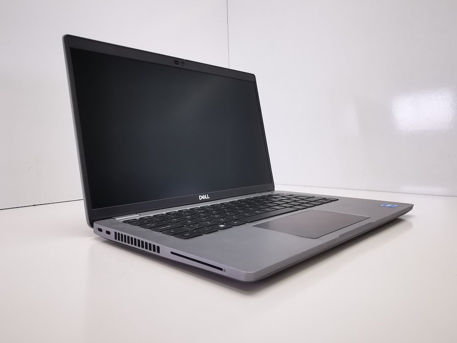Dell Latitude 5430 14" Laptop - 12th Gen i5/16GB RAM/256GB NVMe SSD/Win 11 Pro
