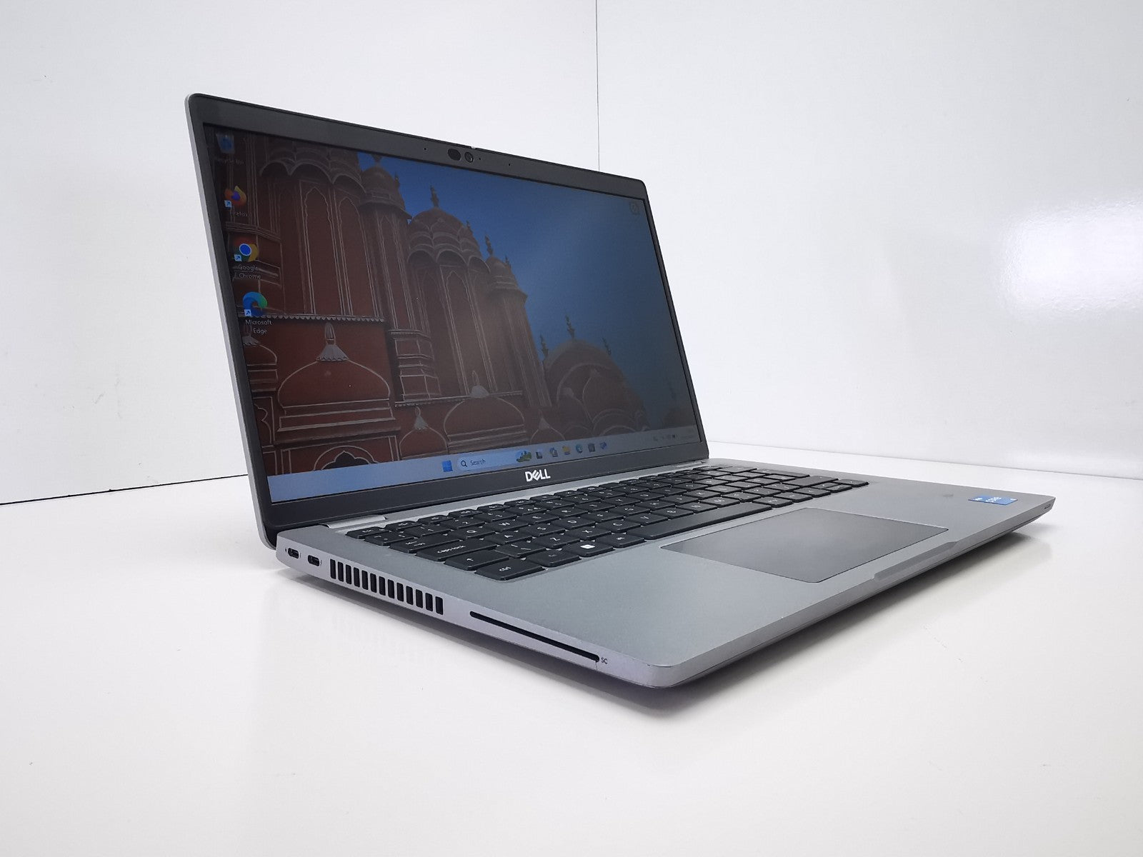 Dell Latitude 5430 14" Laptop - 12th Gen i5/16GB RAM/256GB NVMe SSD/Win 11 Pro
