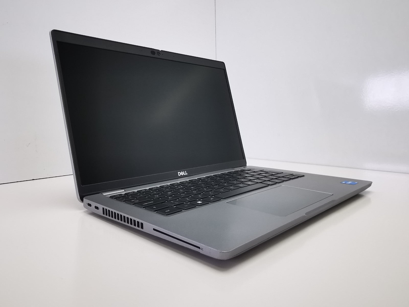 Dell Latitude 5430 14" Laptop - 12th Gen i5/8GB RAM/256GB NVMe SSD/Win 11 Pro