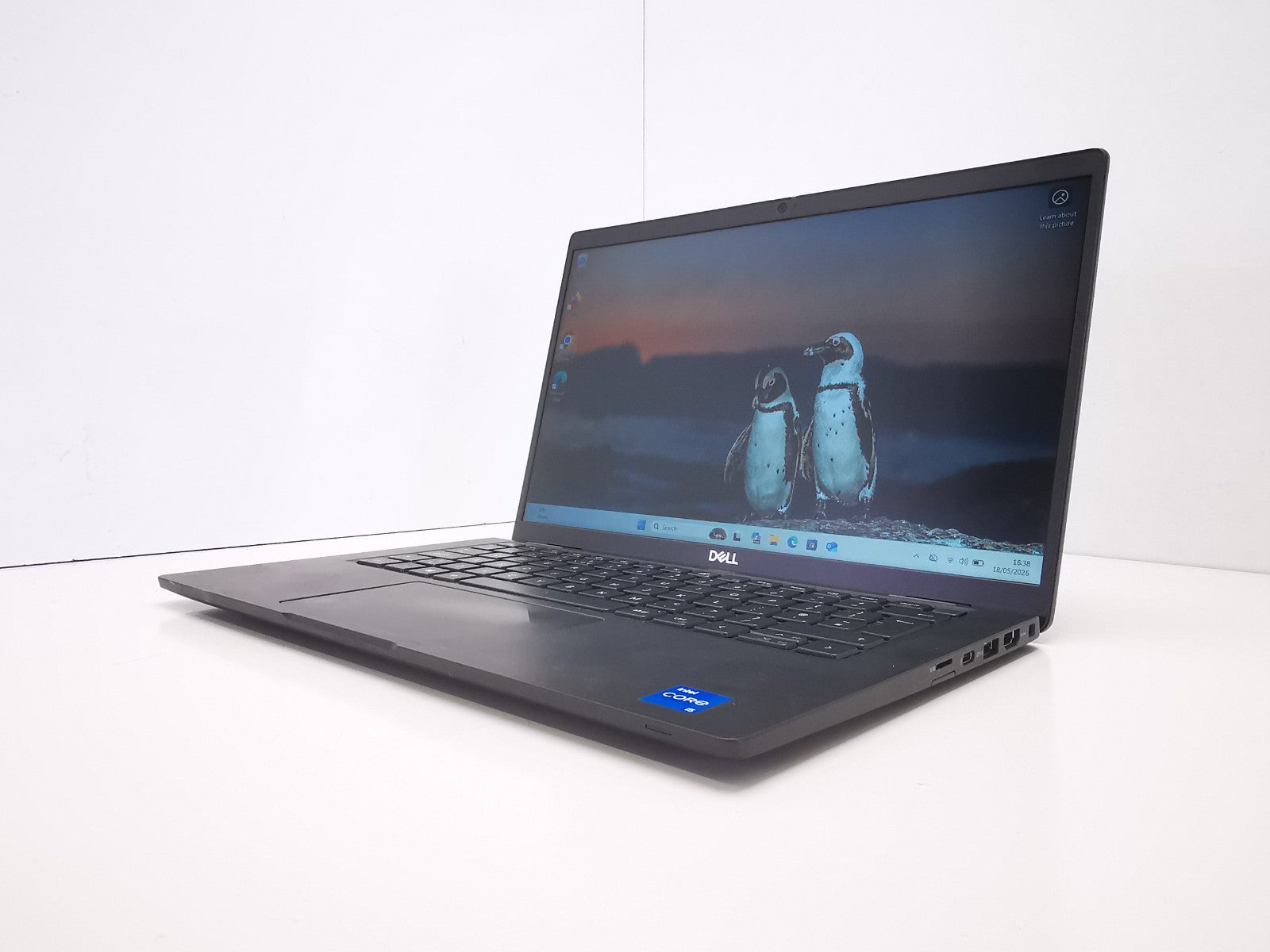 Dell Latitude 7420 14″ Laptop – 11th Gen i5/8GB RAM/256GB NVMe SSD/Win 11 Pro