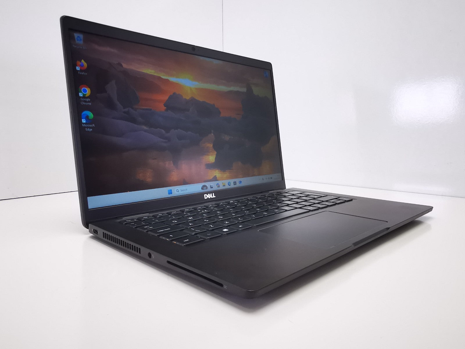 Dell Latitude 7420 14″ Laptop – 11th Gen i5/8GB RAM/256GB NVMe SSD/Win 11 Pro