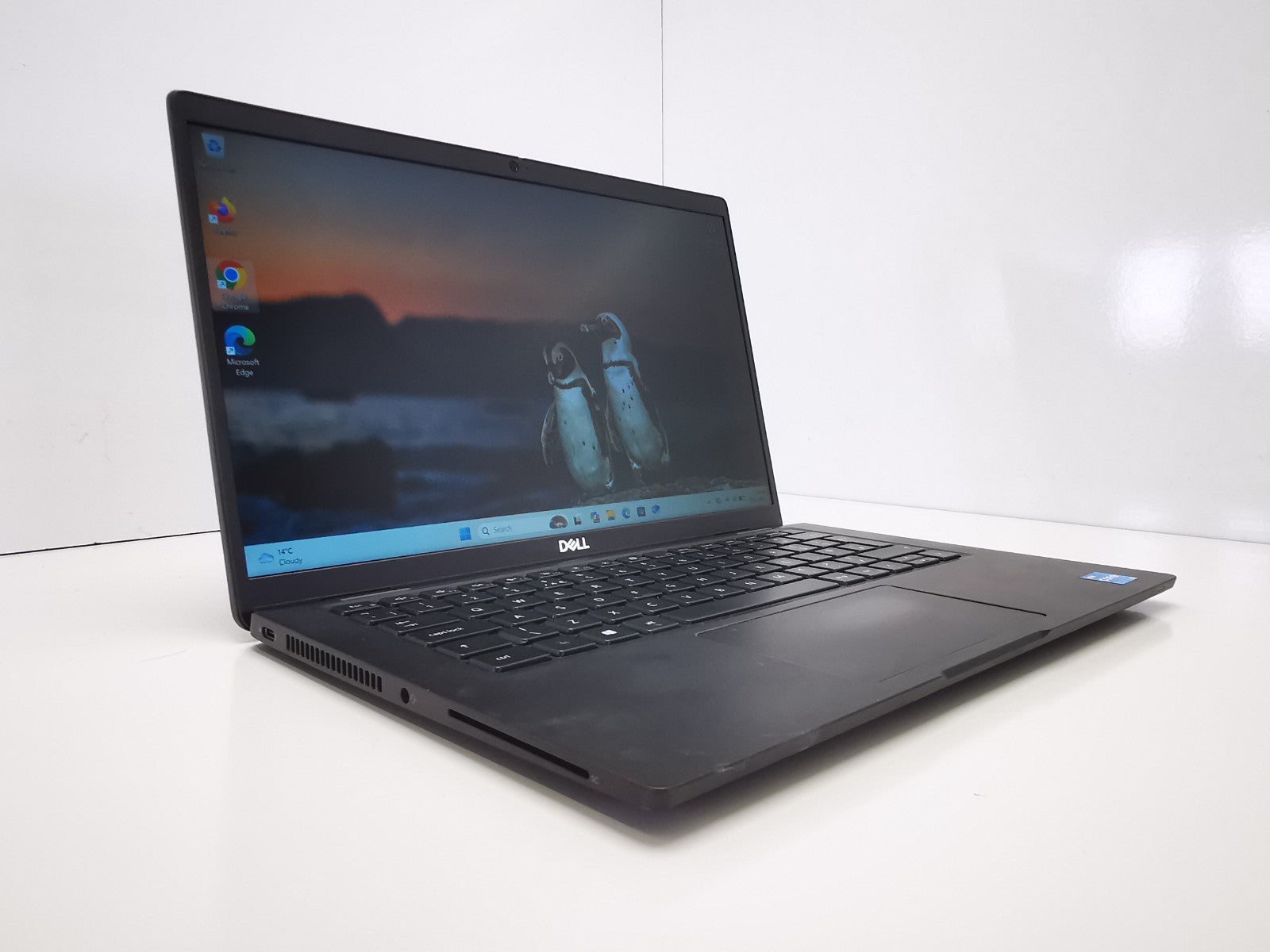 Dell Latitude 7420 14″ Laptop – 11th Gen i5/8GB RAM/256GB NVMe SSD/Win 11 Pro