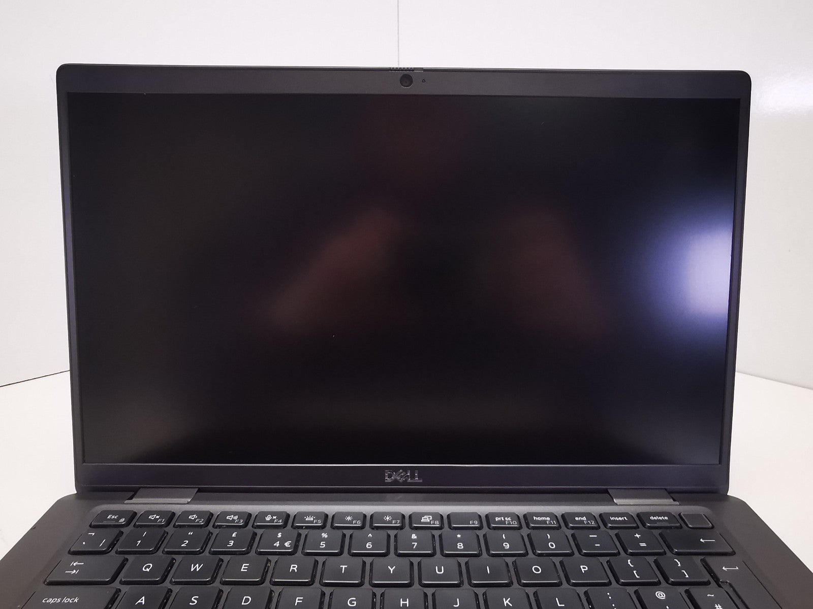 Dell Latitude 7420 14″ Laptop – 11th Gen i5/8GB RAM/256GB NVMe SSD/Win 11 Pro