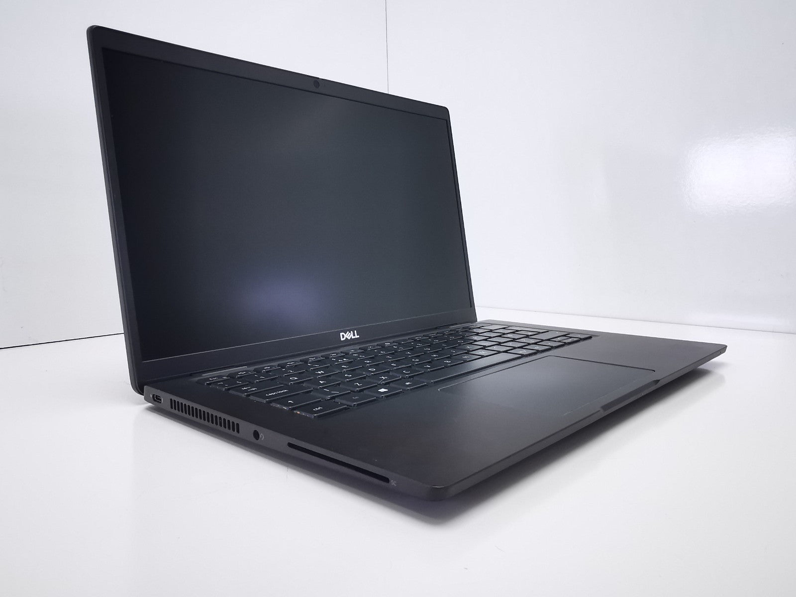 Dell Latitude 7420 14″ Laptop – 11th Gen i5/8GB RAM/256GB NVMe SSD/Win 11 Pro