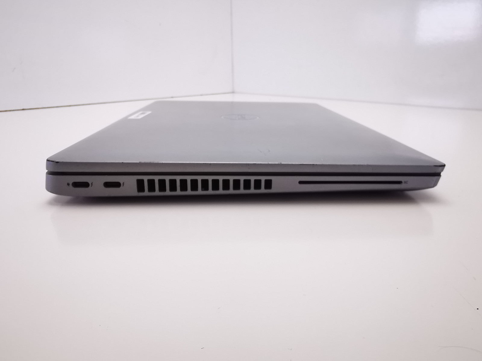 Dell Latitude 5430 14″ Laptop – 12th Gen i5/8GB RAM/256GB SSD/Win 11 Pro