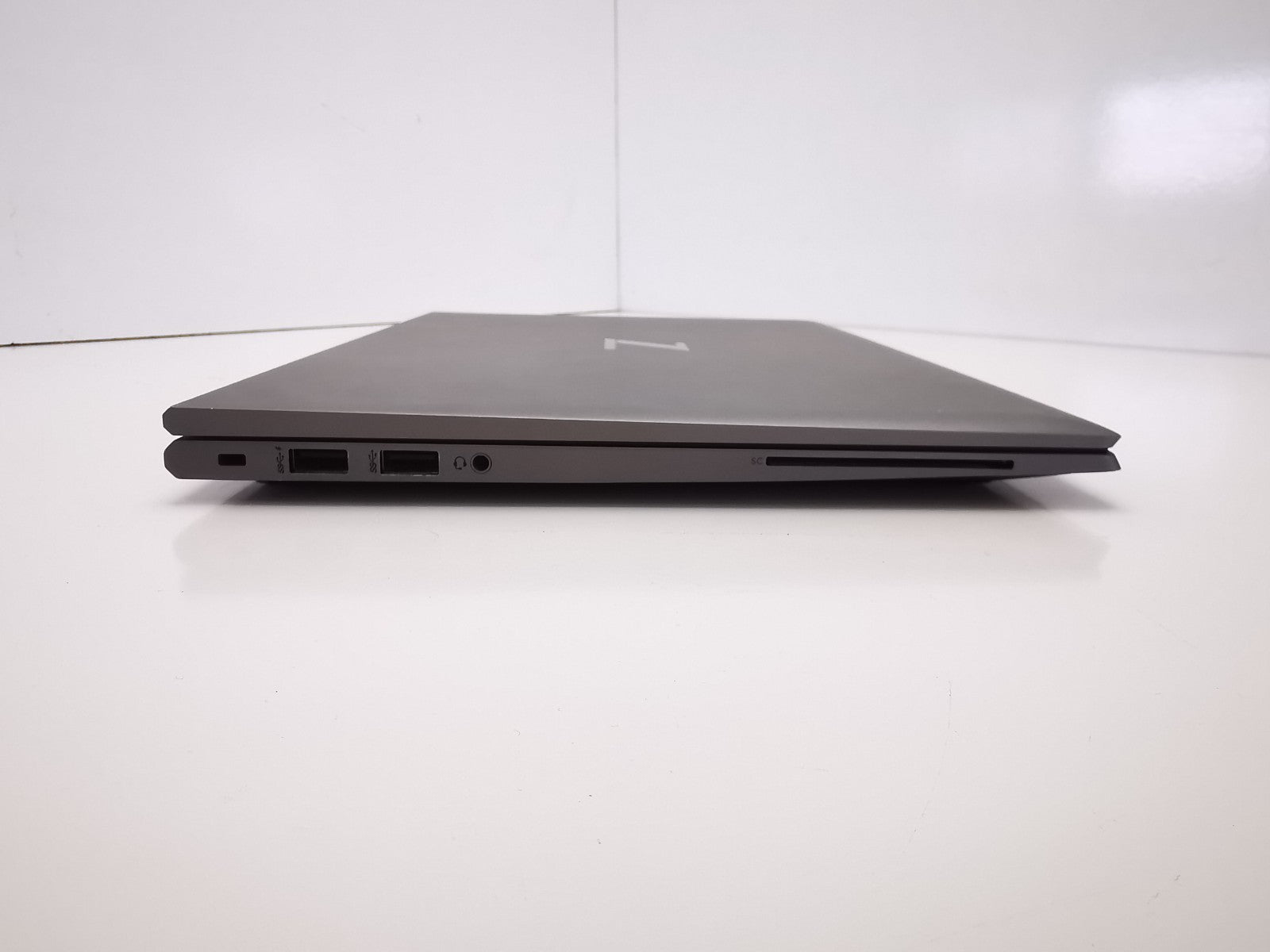 HP ZBook Firefly 14 G8 14" Laptop - 11th Gen i5/16GB RAM/256GB SSD/Win 11 Pro