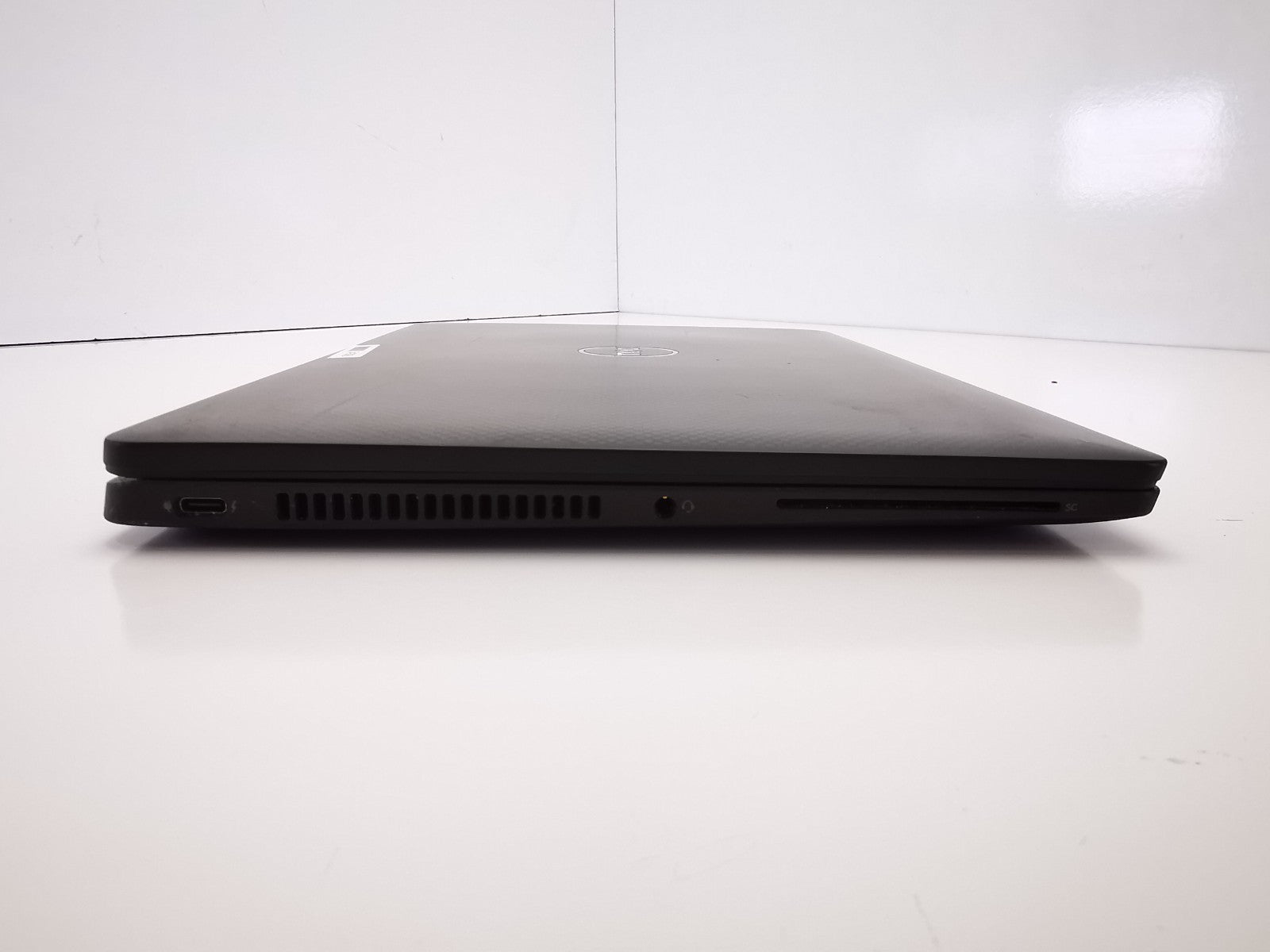 Dell Latitude 7420 14″ Laptop – 11th Gen i5/8GB RAM/256GB NVMe SSD/Win 11 Pro
