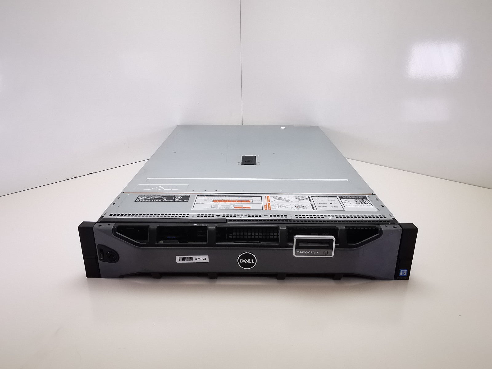 Dell R730 2x Intel Xeon E5-2630 V3 @ 2.40GHZ, 8GB DDR4, Qlogic 10GBE Server