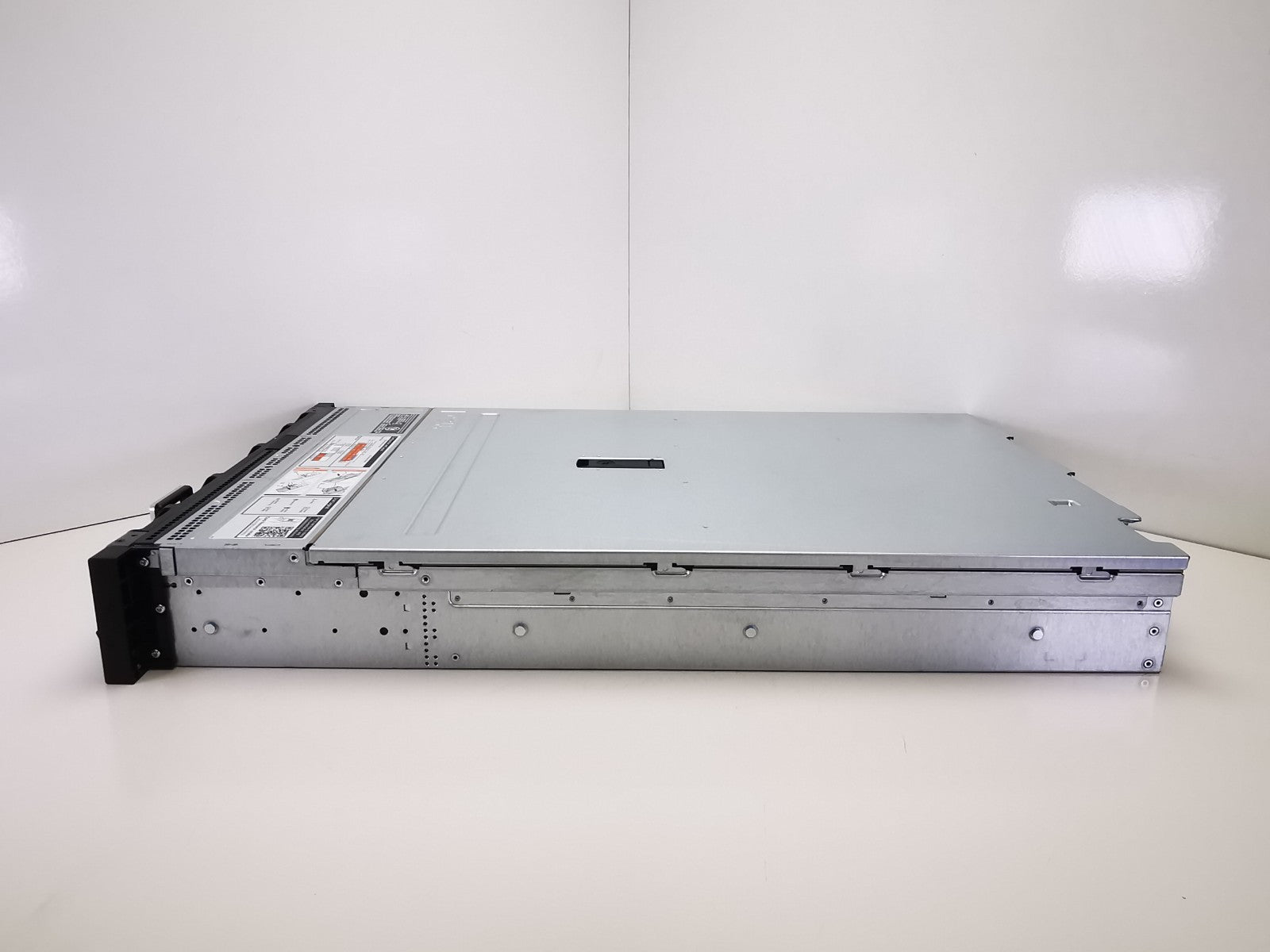 Dell R730 2x Intel Xeon E5-2630 V3 @ 2.40GHZ, 8GB DDR4, Qlogic 10GBE Server