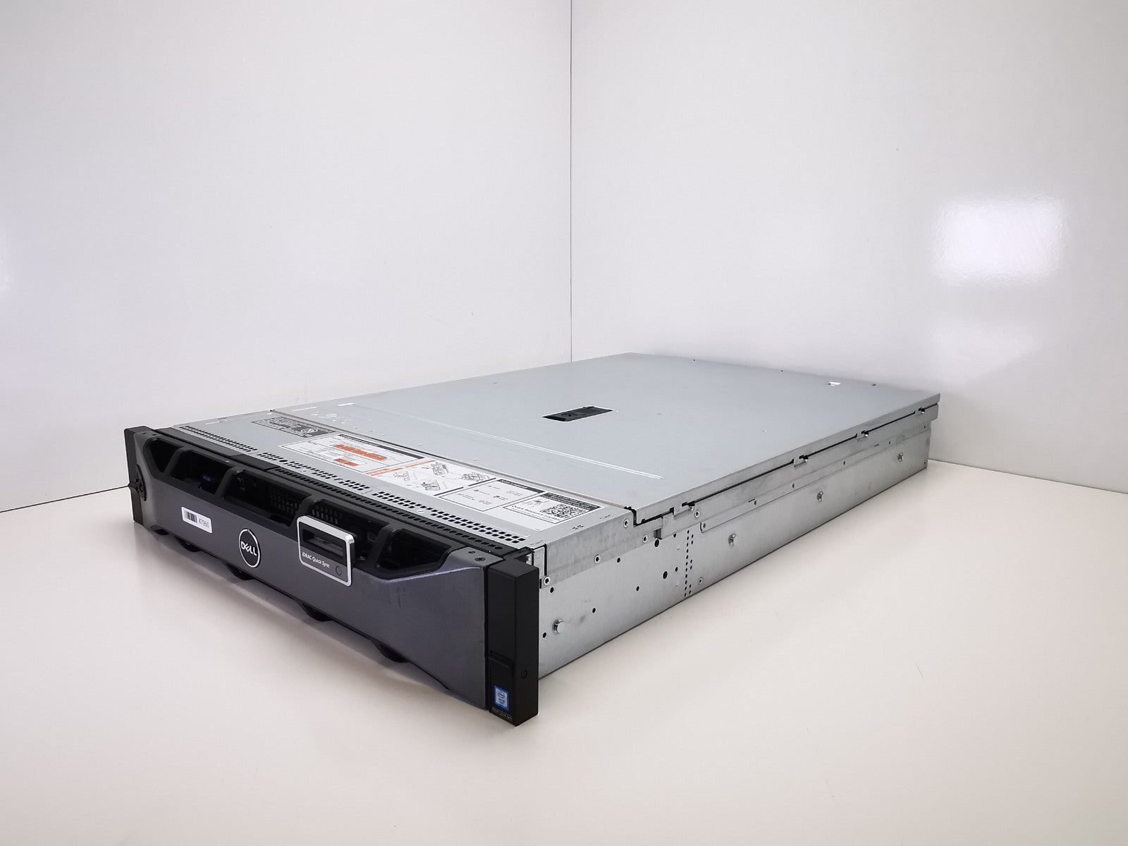Dell R730 2x Intel Xeon E5-2630 V3 @ 2.40GHZ, 8GB DDR4, Qlogic 10GBE Server