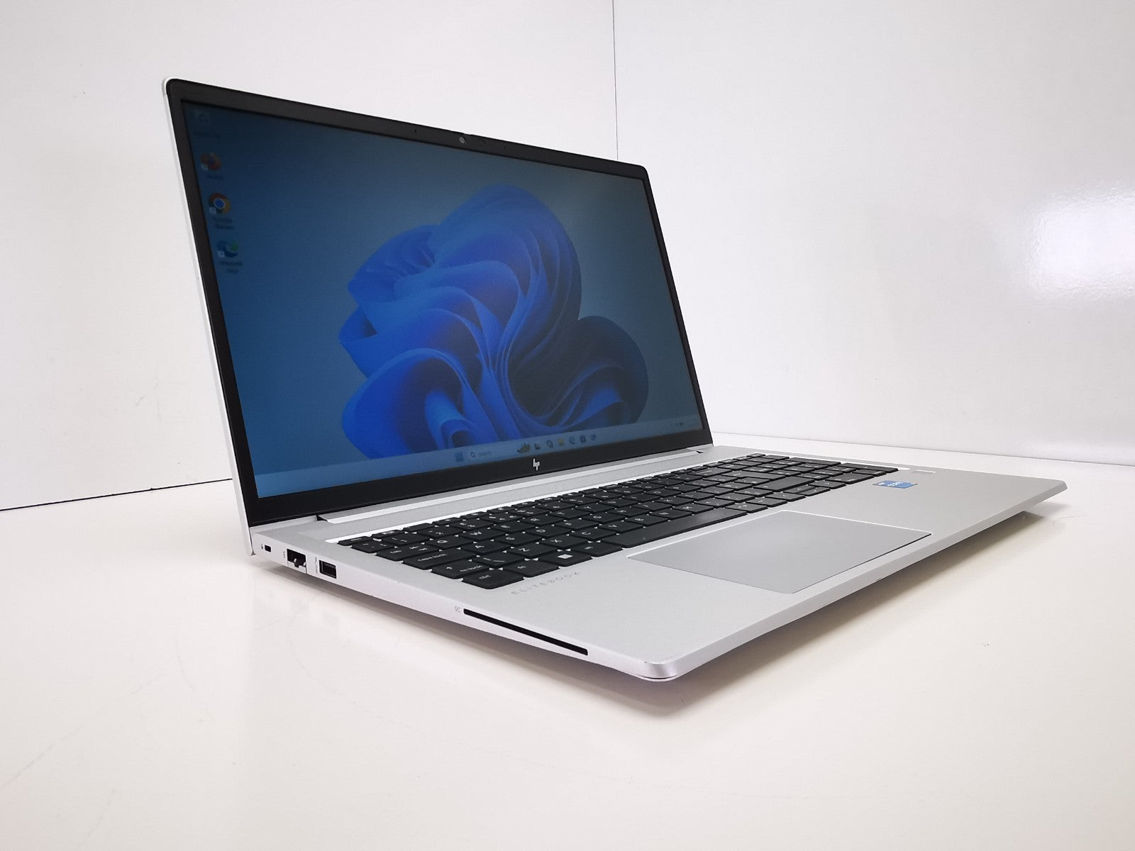 HP EliteBook 650 G10 15.6″ Laptop -  13th Gen i5/16GB RAM/512GB SSD/W11P