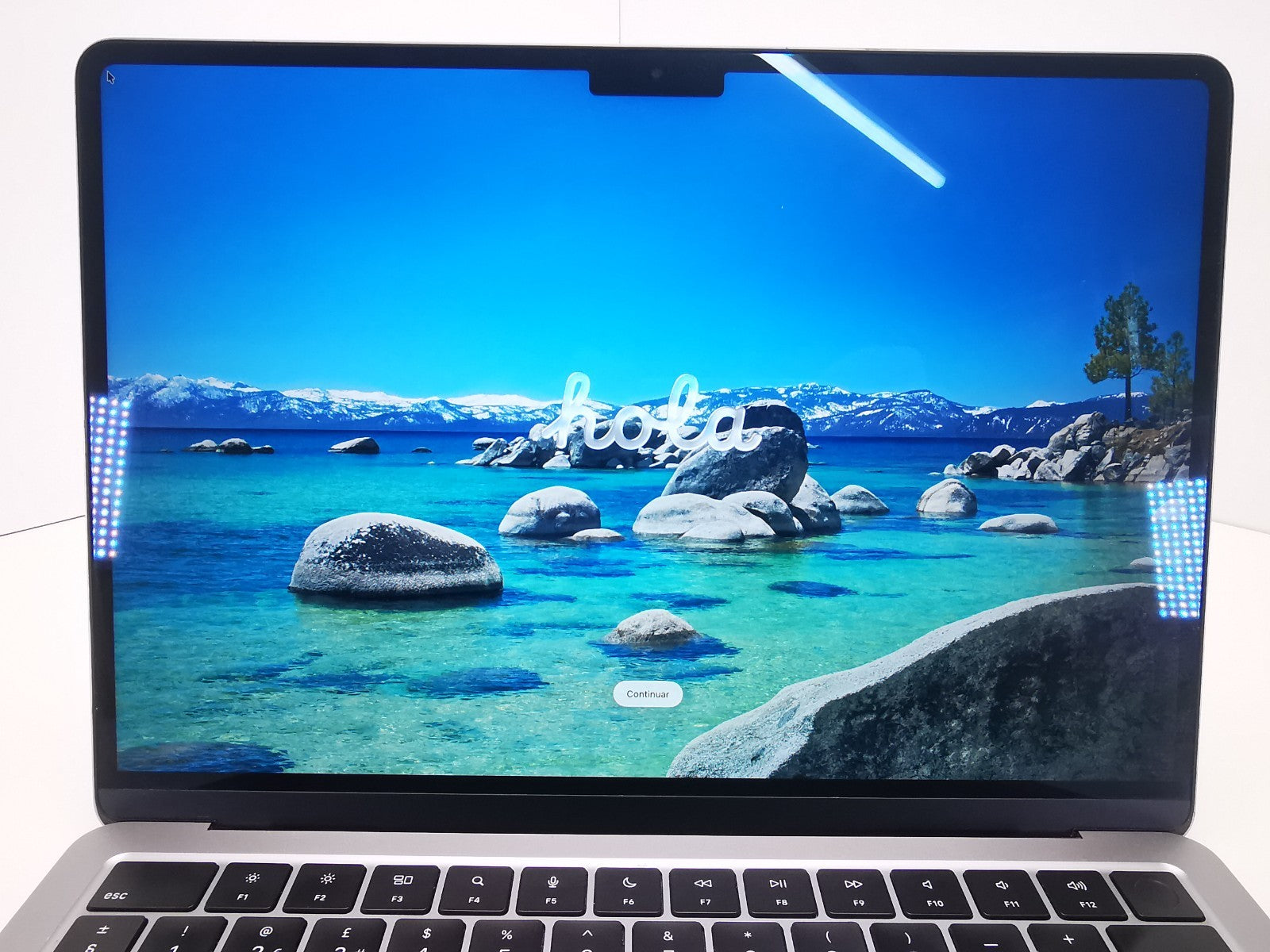 Apple MacBook Air 2022 (A2681) 13.6" - Apple M2/8GB RAM/256GB SSD/MacOS Sequoia