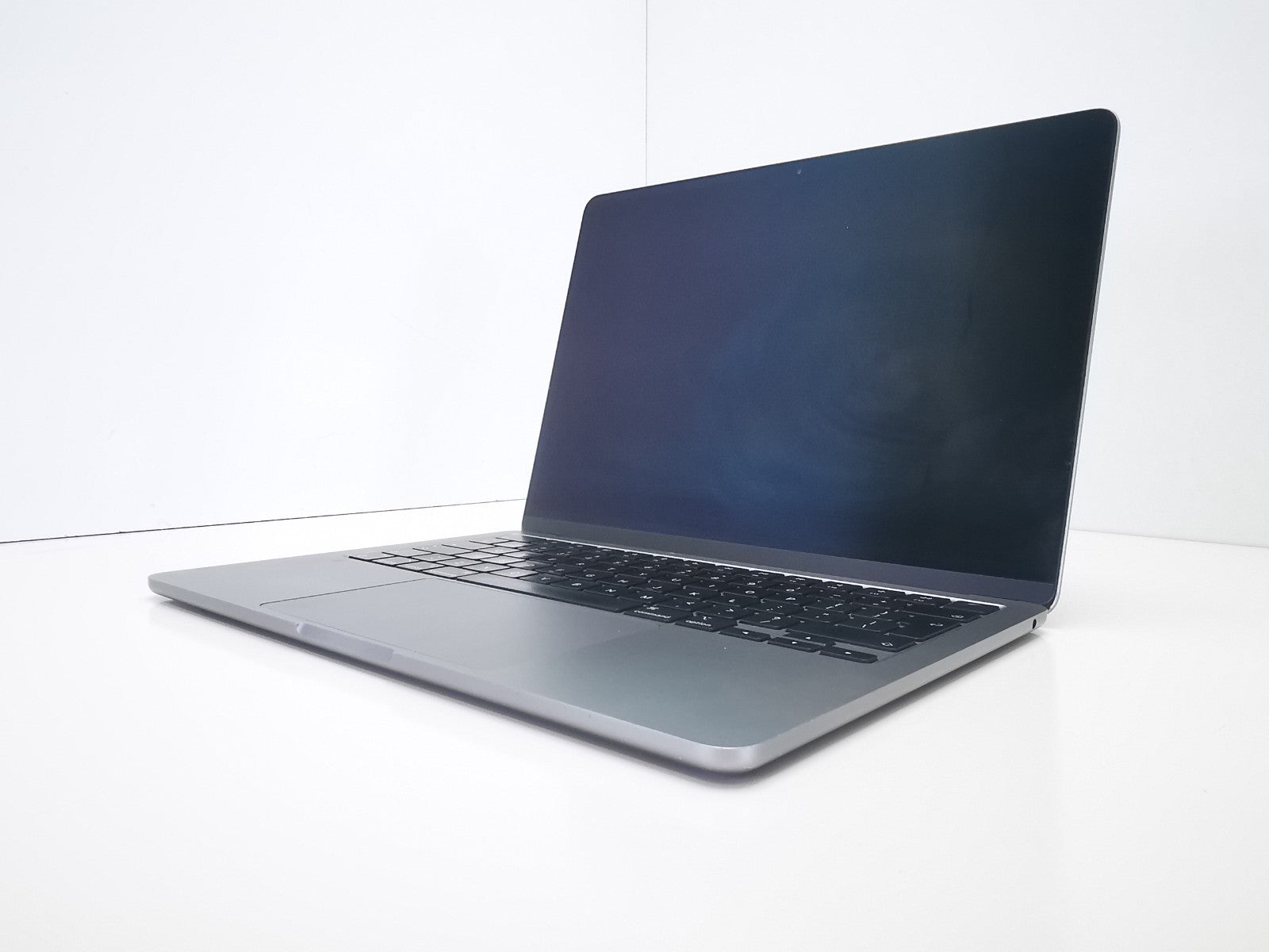 Apple MacBook Air 2022 (A2681) 13.6" - Apple M2/8GB RAM/256GB SSD/MacOS Sequoia